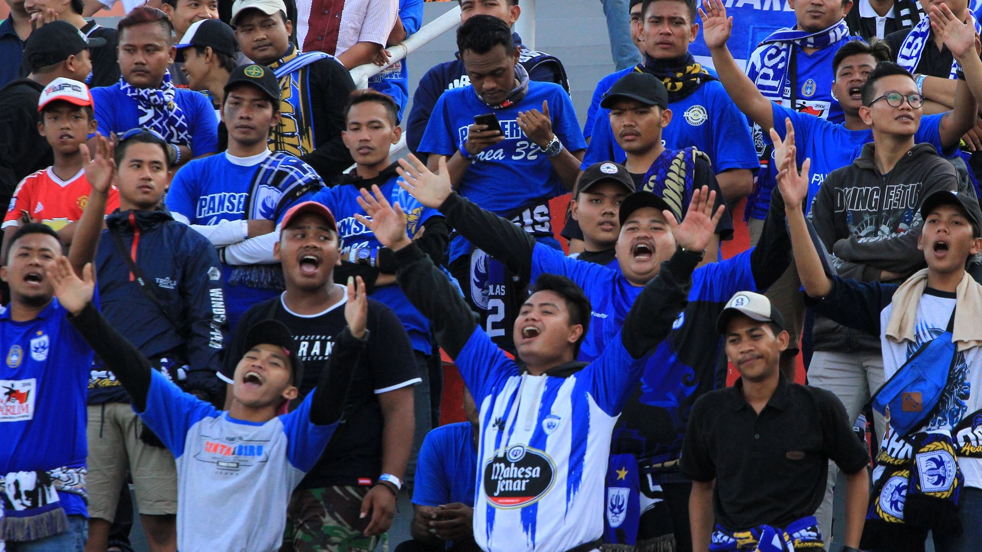 Snex Panser Suporter PSIS Semarang
