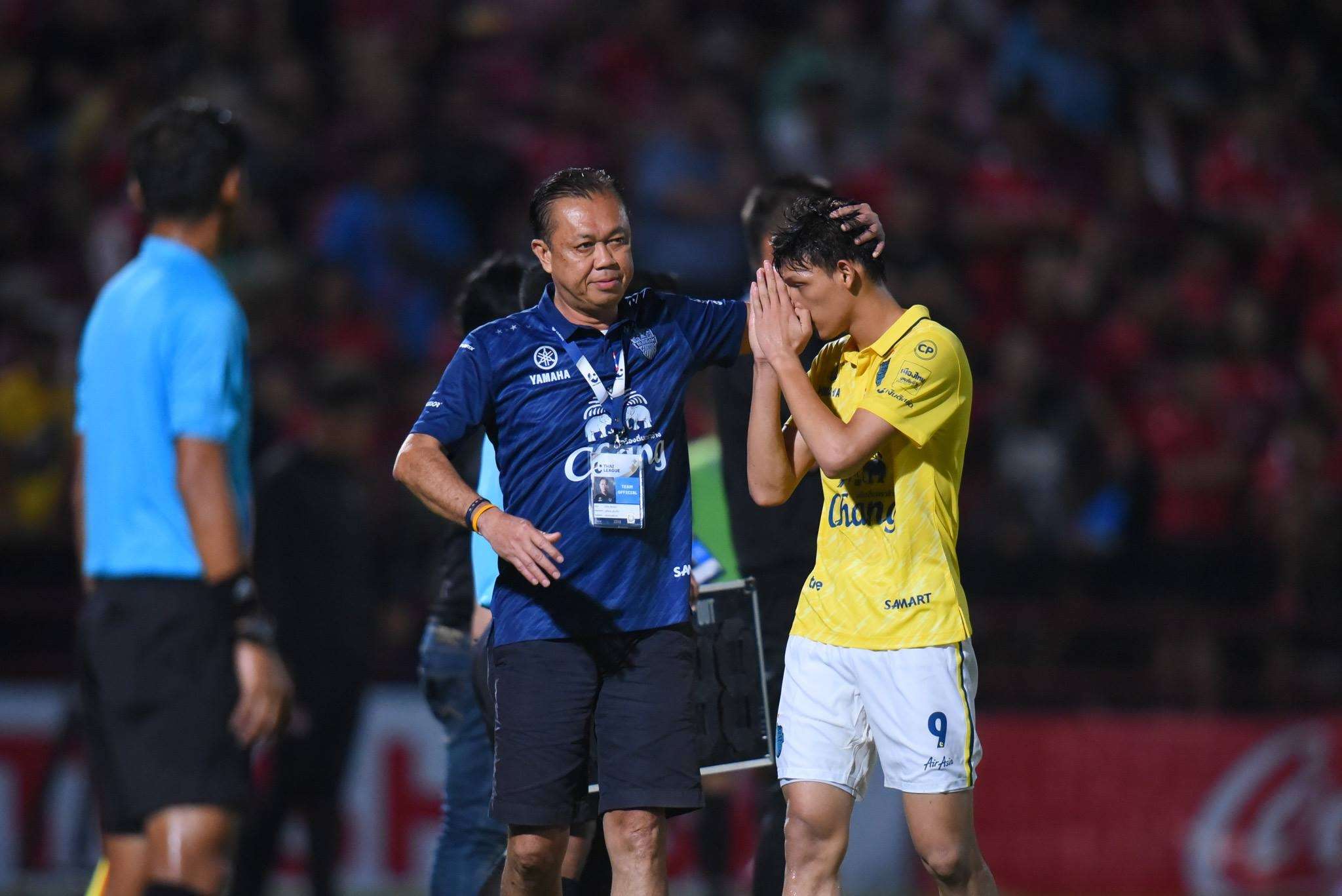 เนวิน ชิดชอบ