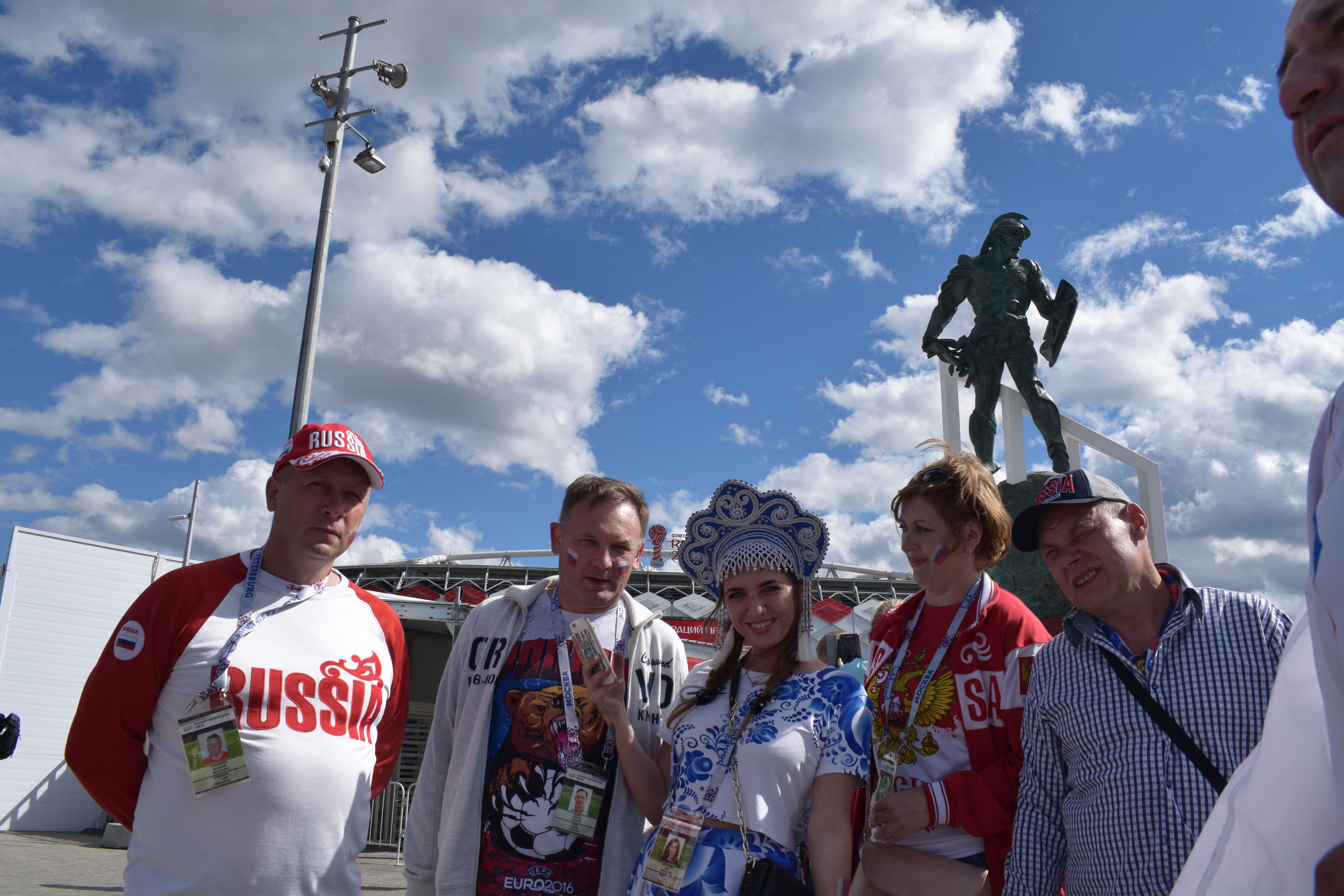Russia Vs portugal fans