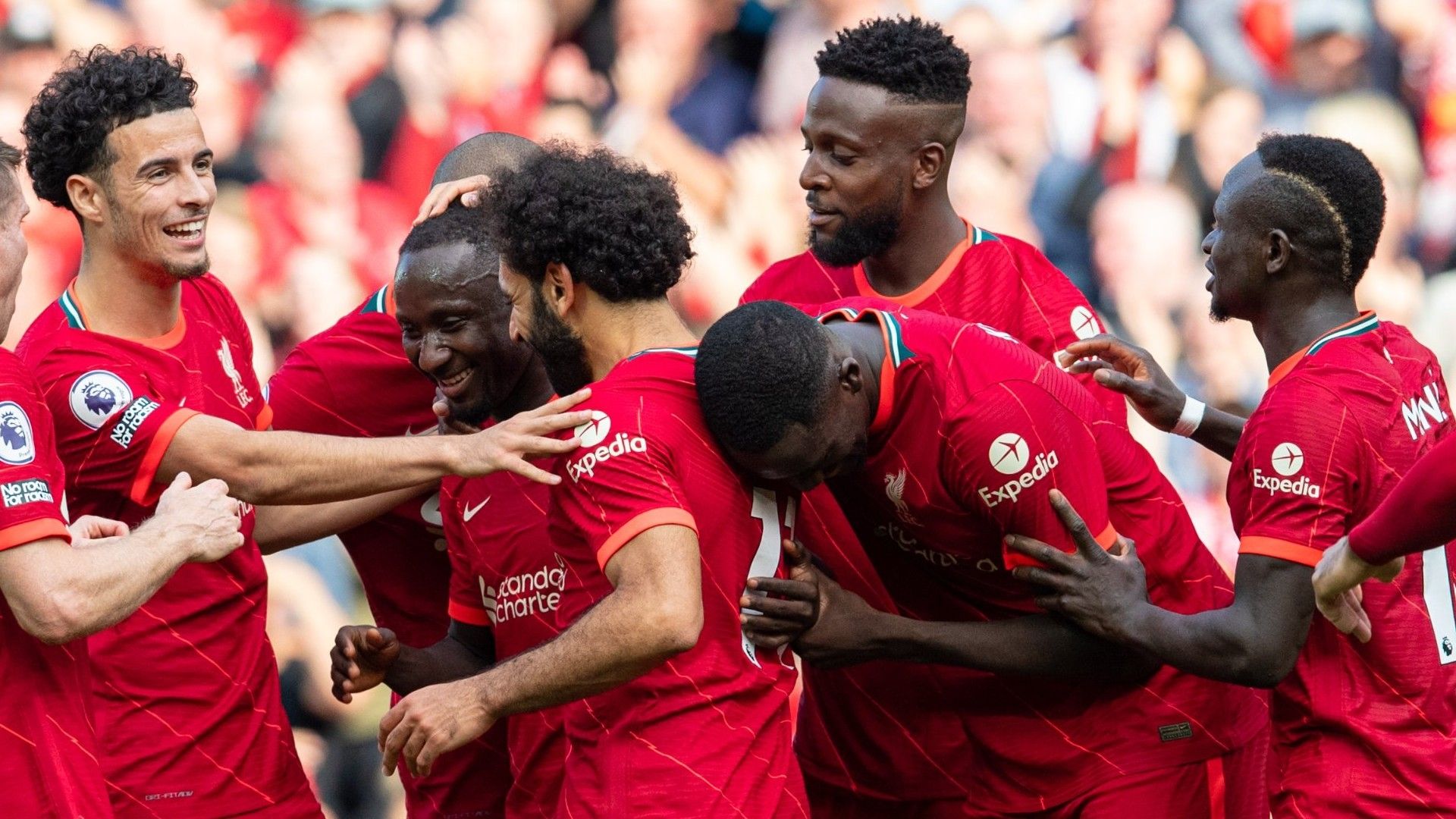 Naby Keita and Liverpool celebrate goal vs Crystal Palace.