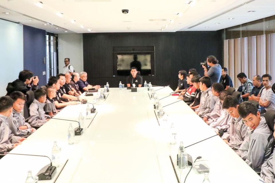 “ช้าง จูเนียร์ คัพ ทริป ทู อังกฤษ”