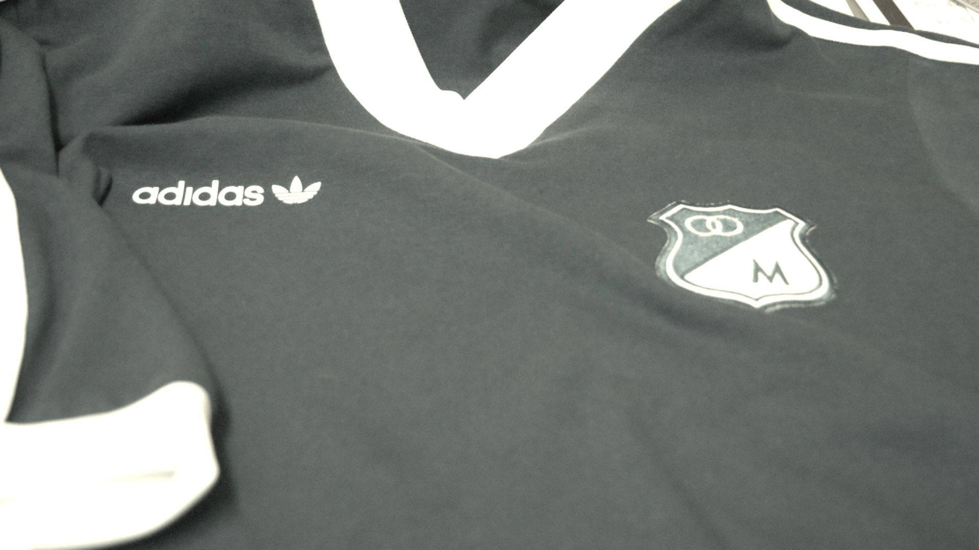 Camiseta clásica Millonarios