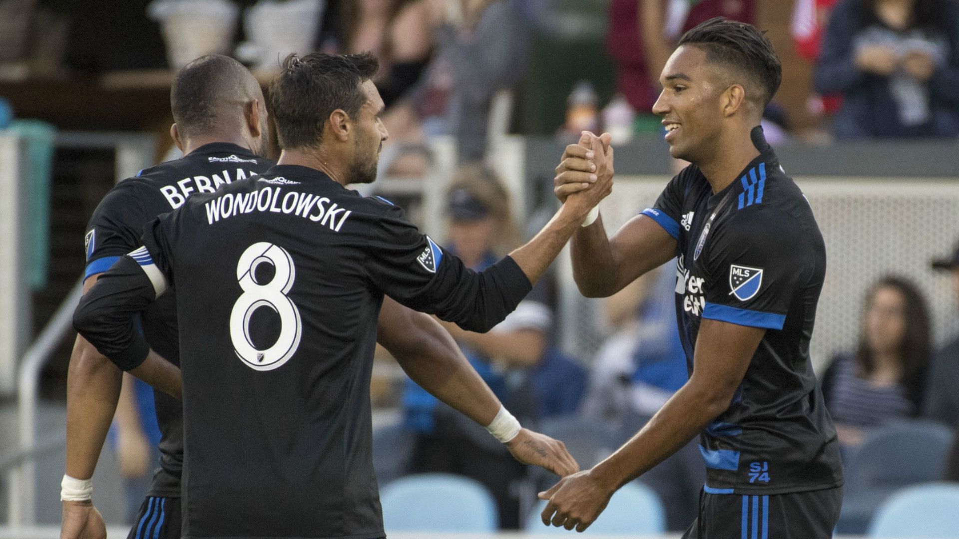 Chris Wondolowski Danny Hoesen MLS San Jose 06242017