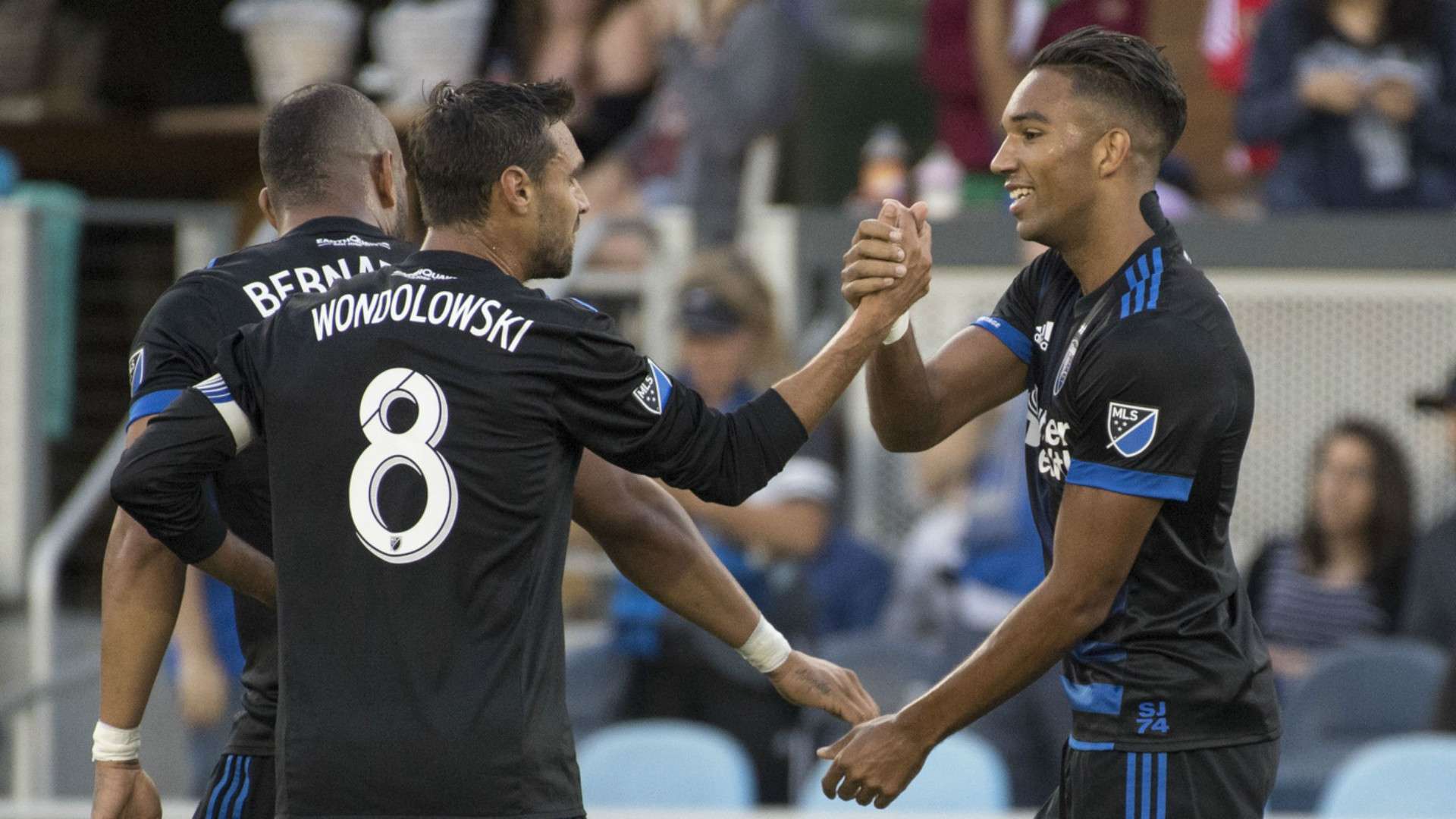Chris Wondolowski Danny Hoesen MLS San Jose 06242017
