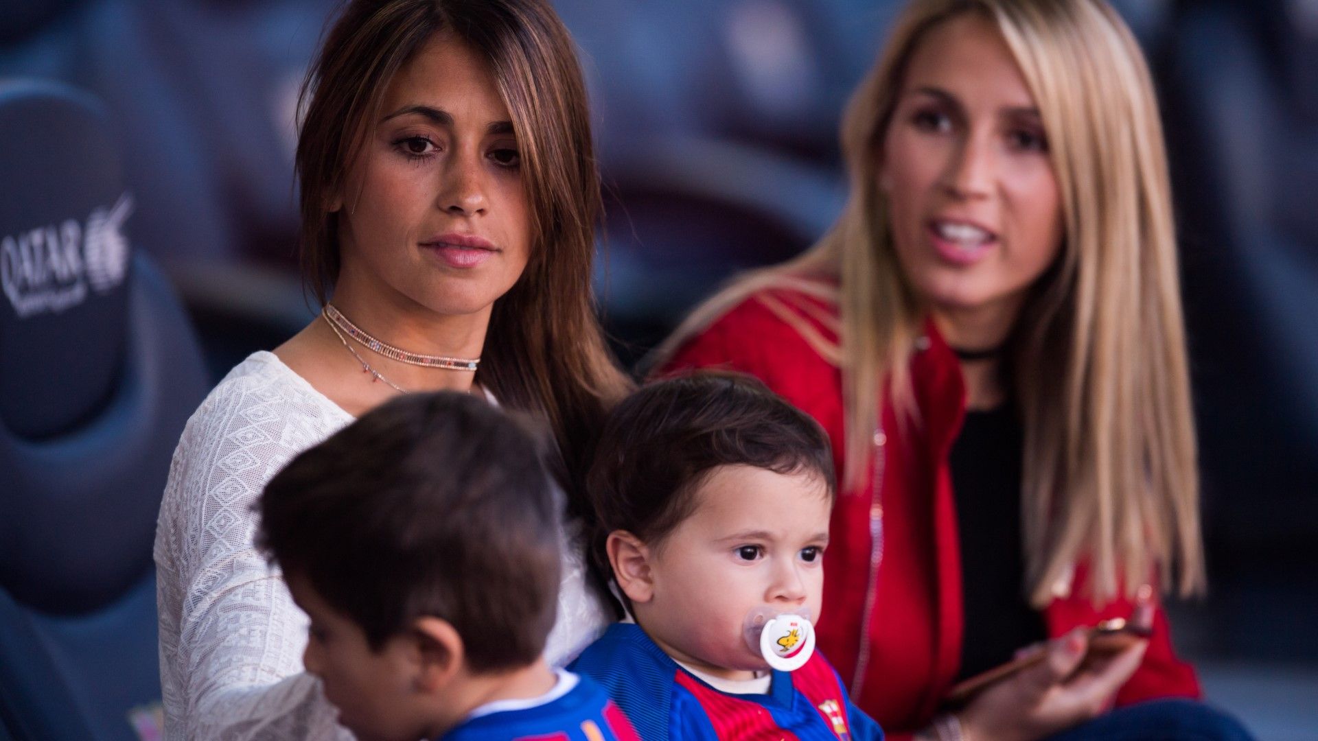 Antonella Rocuzzo Sofia Balbi Thiago Messi Mateo Messi LaLiga 14052017