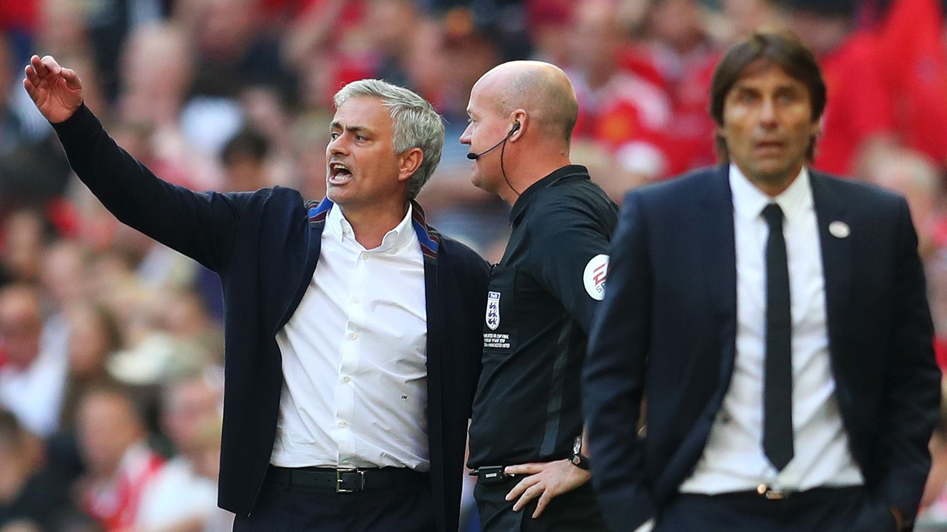 Jose Mourinho Antonio Conte Chelsea Manchester United FA Cup final 19052018