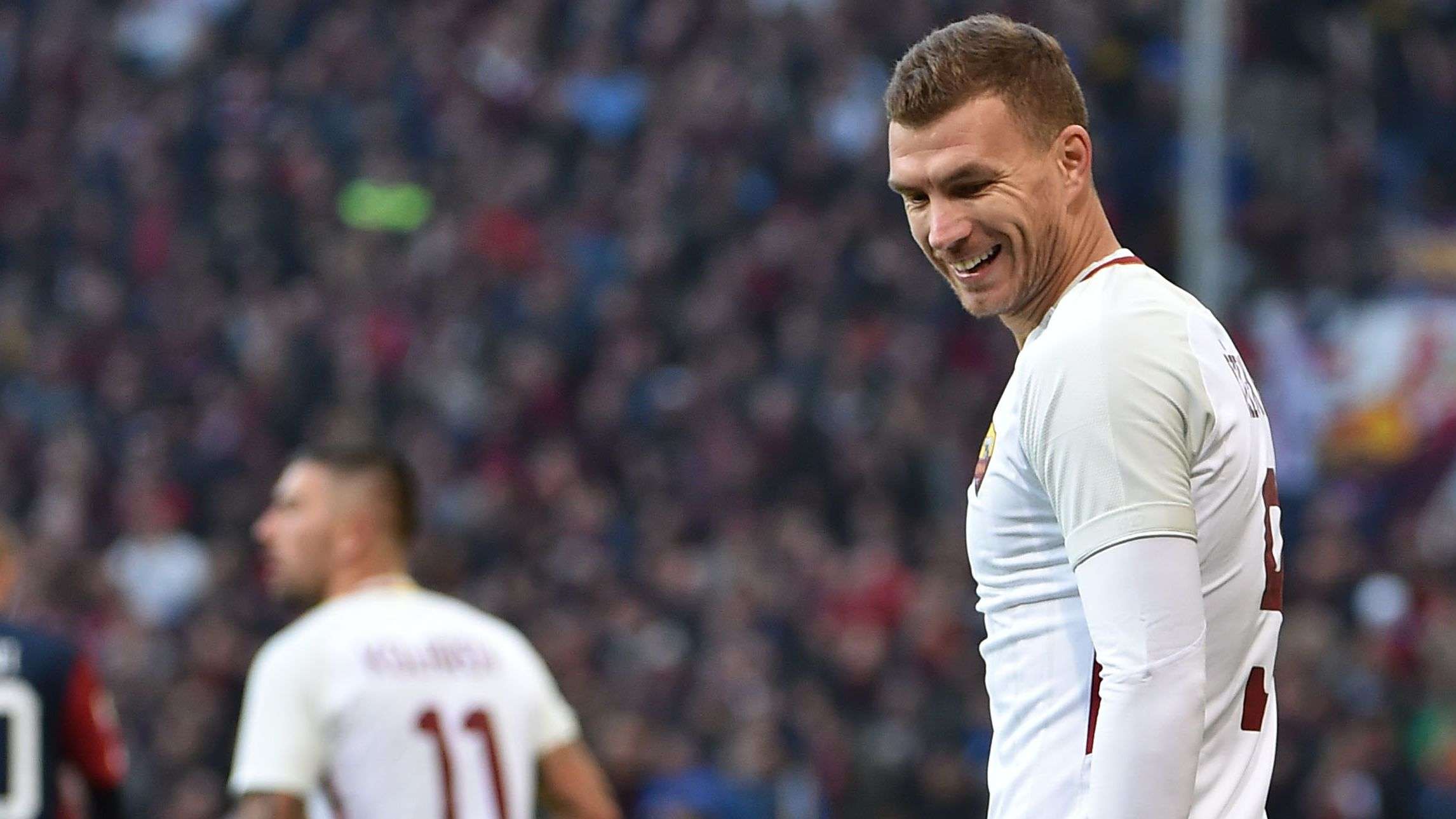 Dzeko Genoa Roma