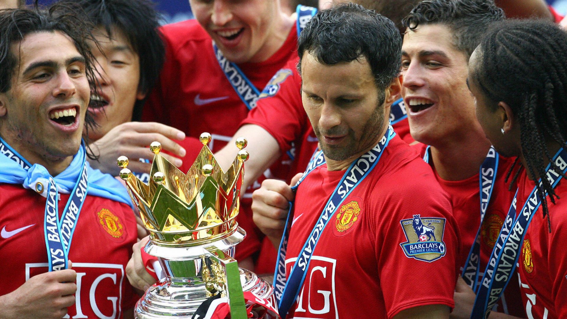 Ryan Giggs Manchester United Premier League trophy