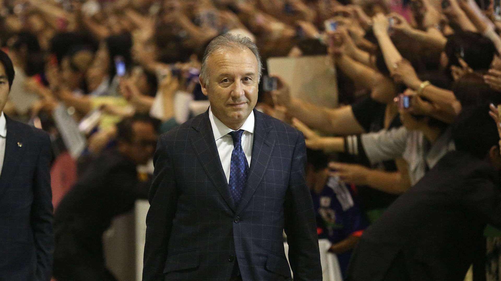 Zaccheroni japan 02.jpg