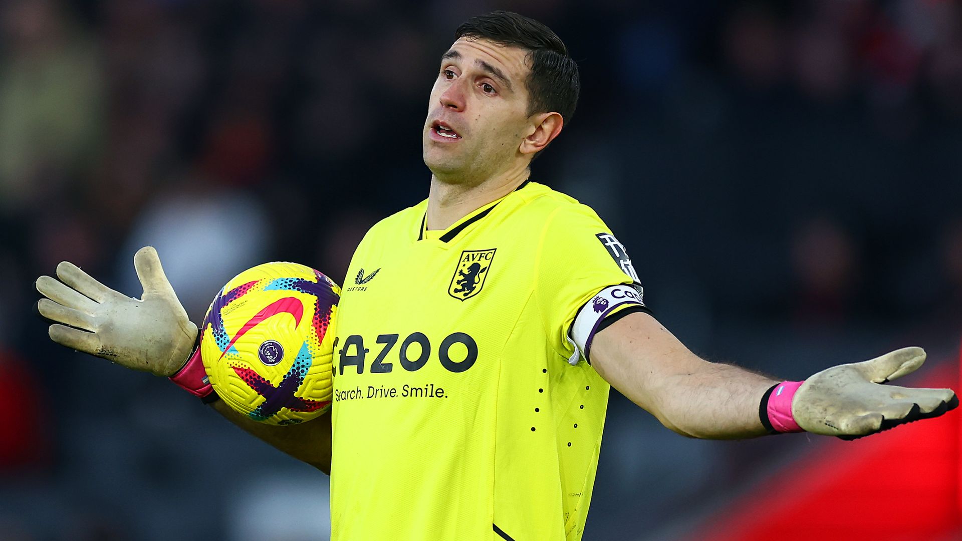 Emi Martinez Aston Villa 2022-23