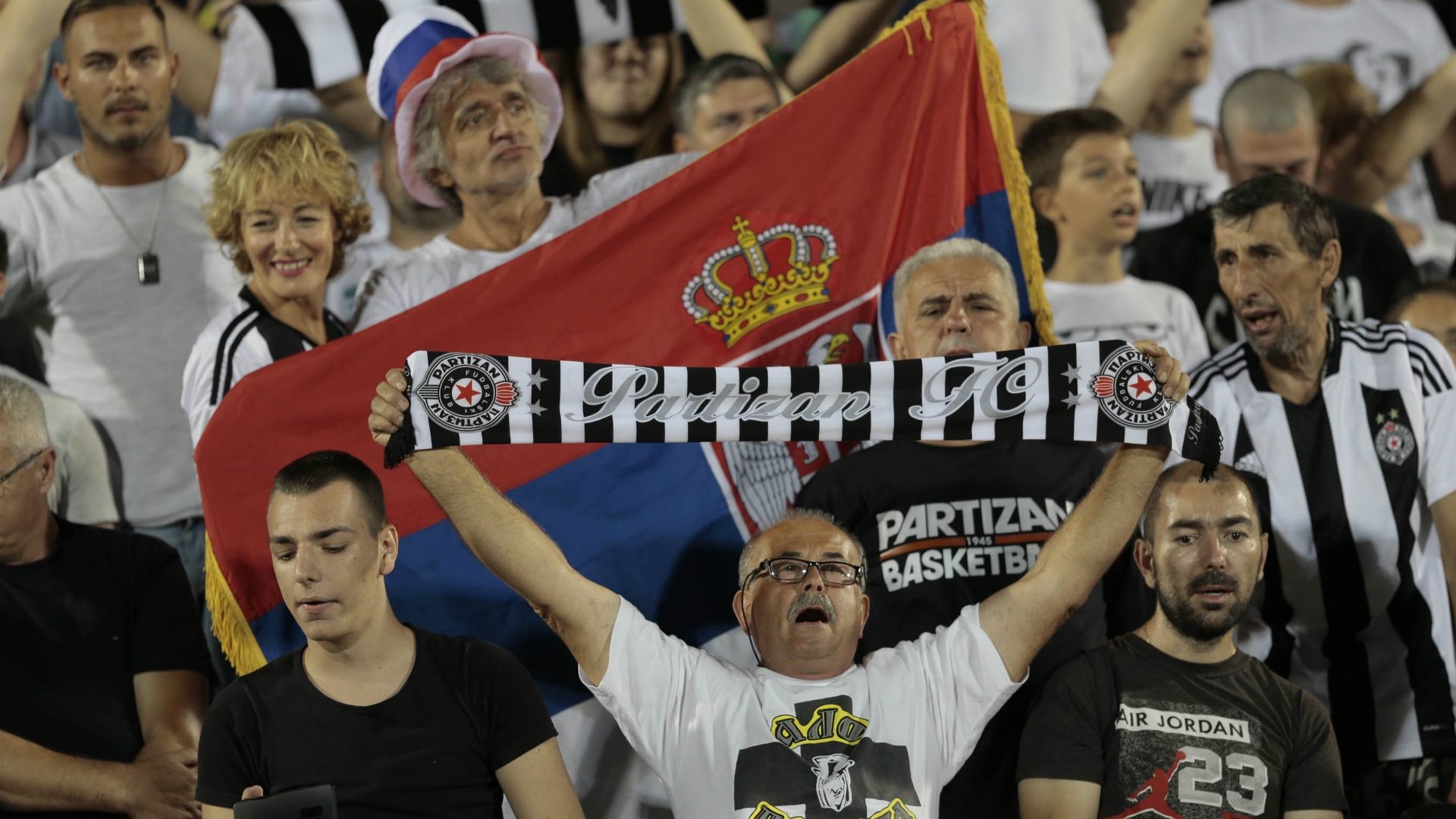 Partizan Fans Besiktas 082318