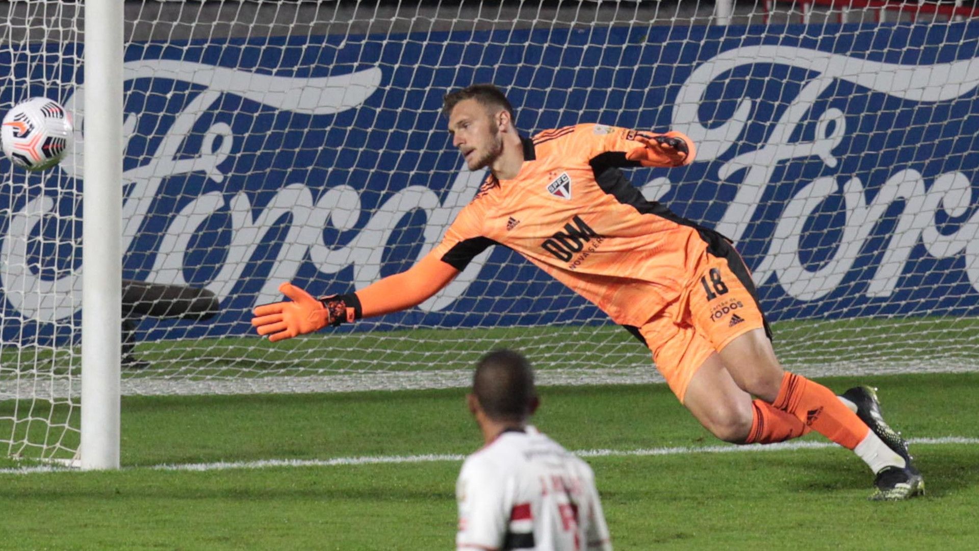 Lucas Perri, goleiro do São Paulo, 2021