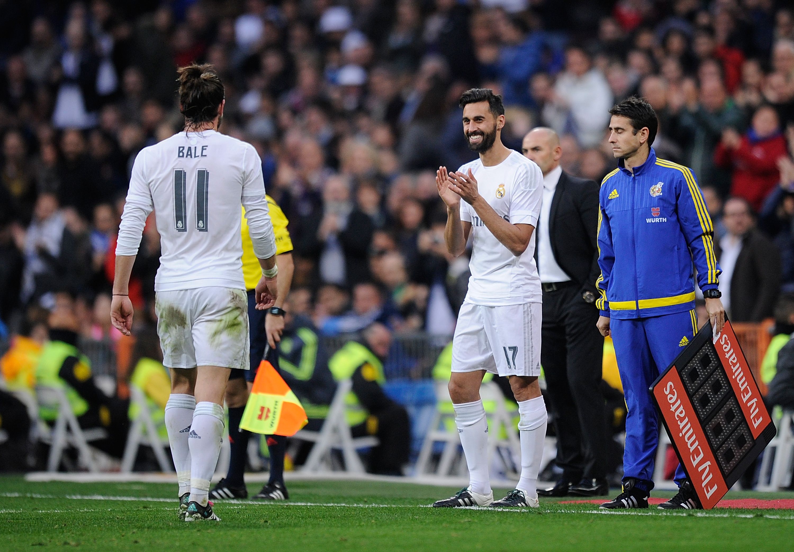 Alvaro Arbeloa substitutes Gareth Bale in a Real Madrid game