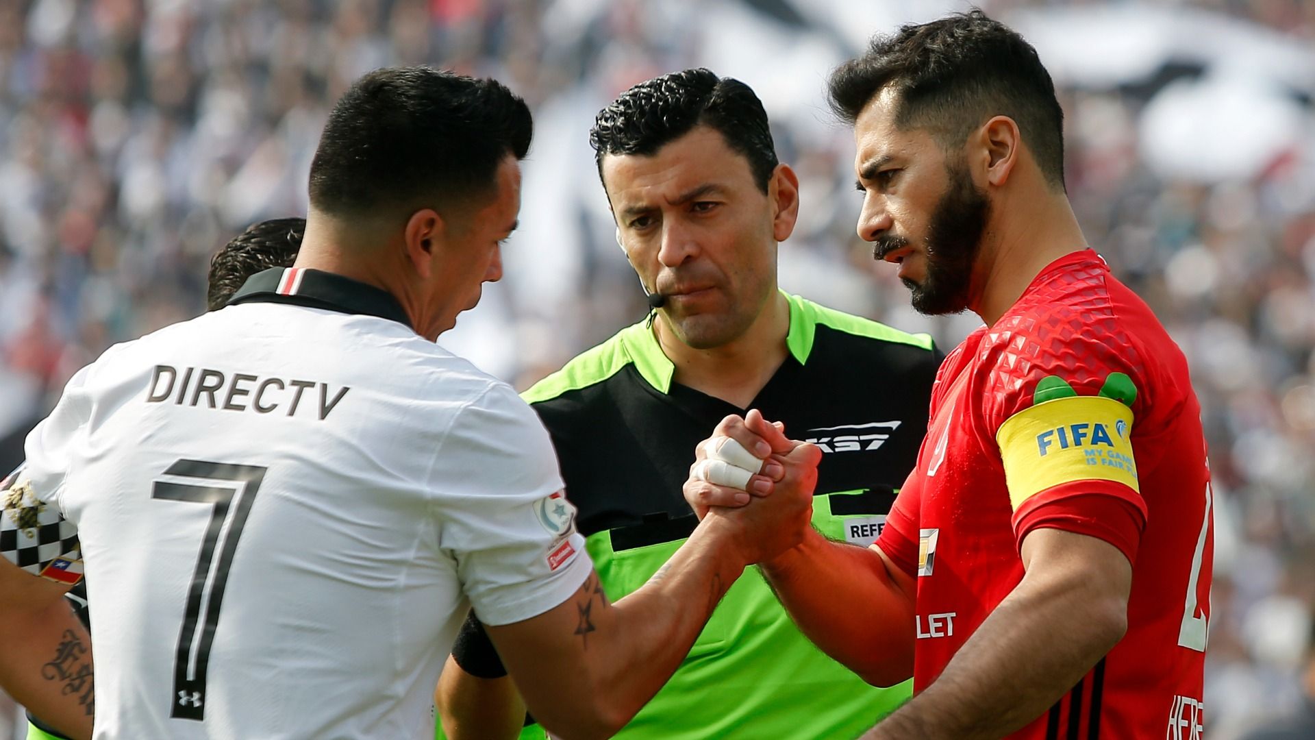 Esteban Paredes - Johnny Herrera