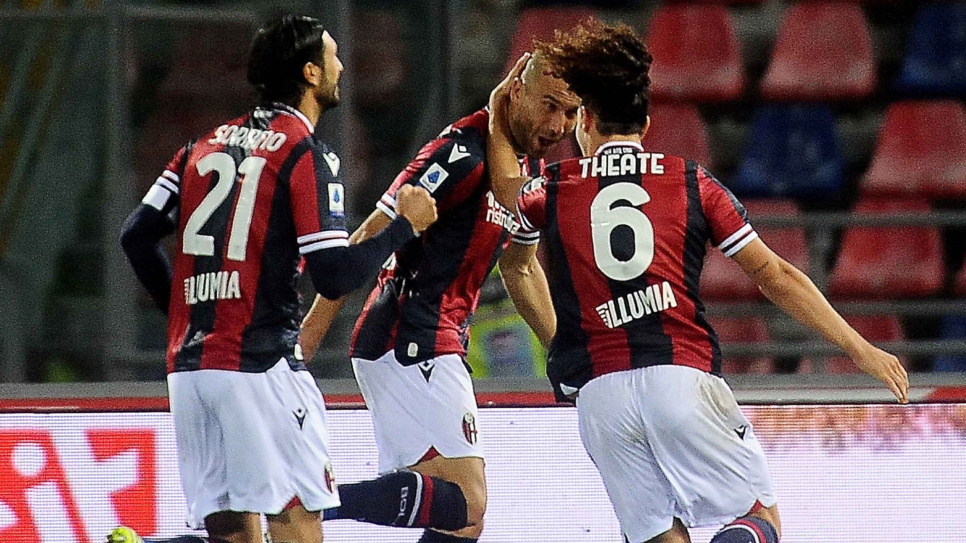 Bologna Cagliari celebrating Serie A