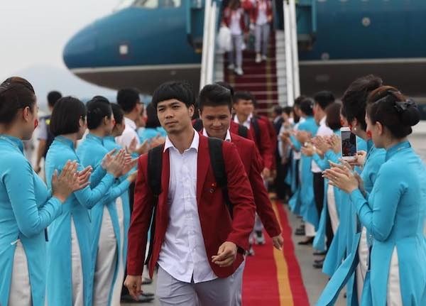 Olympic Việt Nam về nước