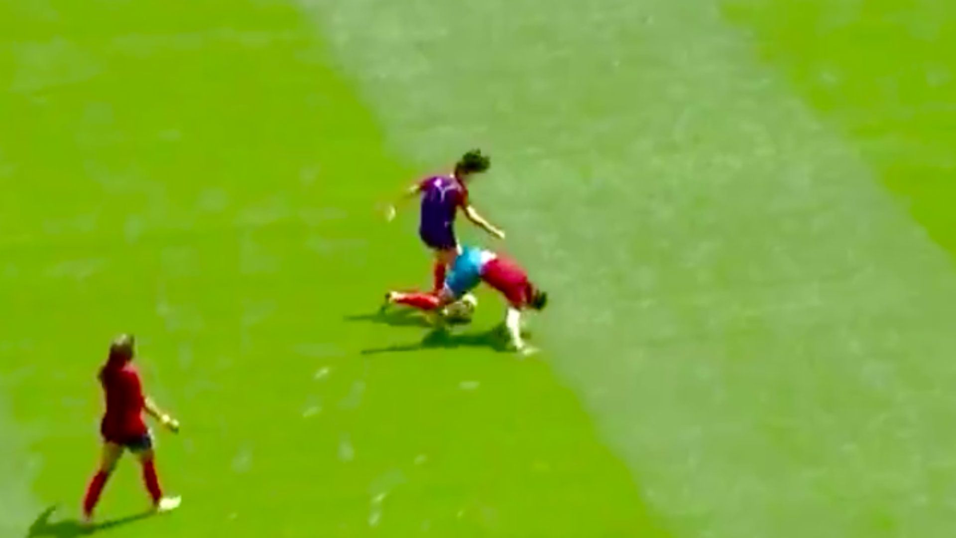 Rubí Soto Tunel Miguel Ponce Chivas