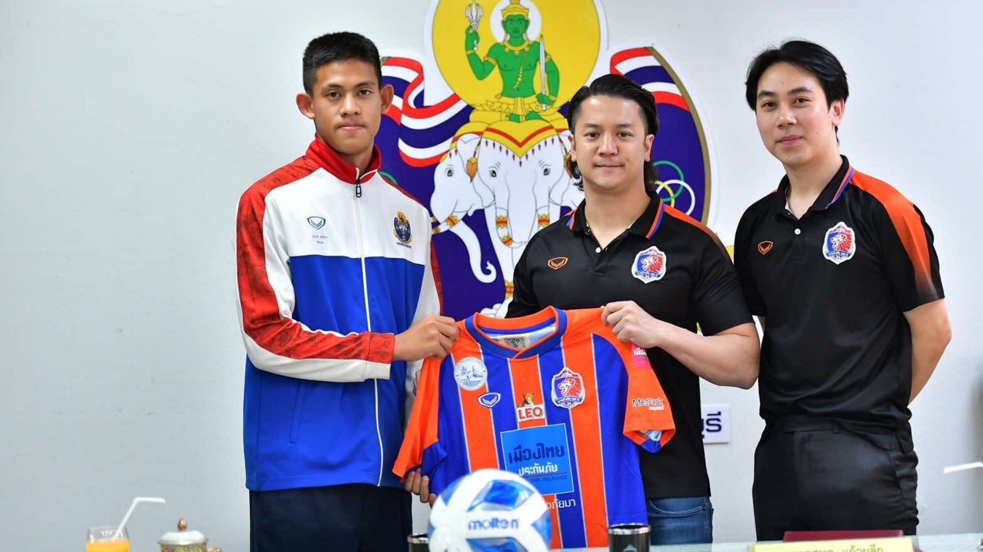 การท่าเรือ เอฟซี - ภูธเนศ สมจิตร