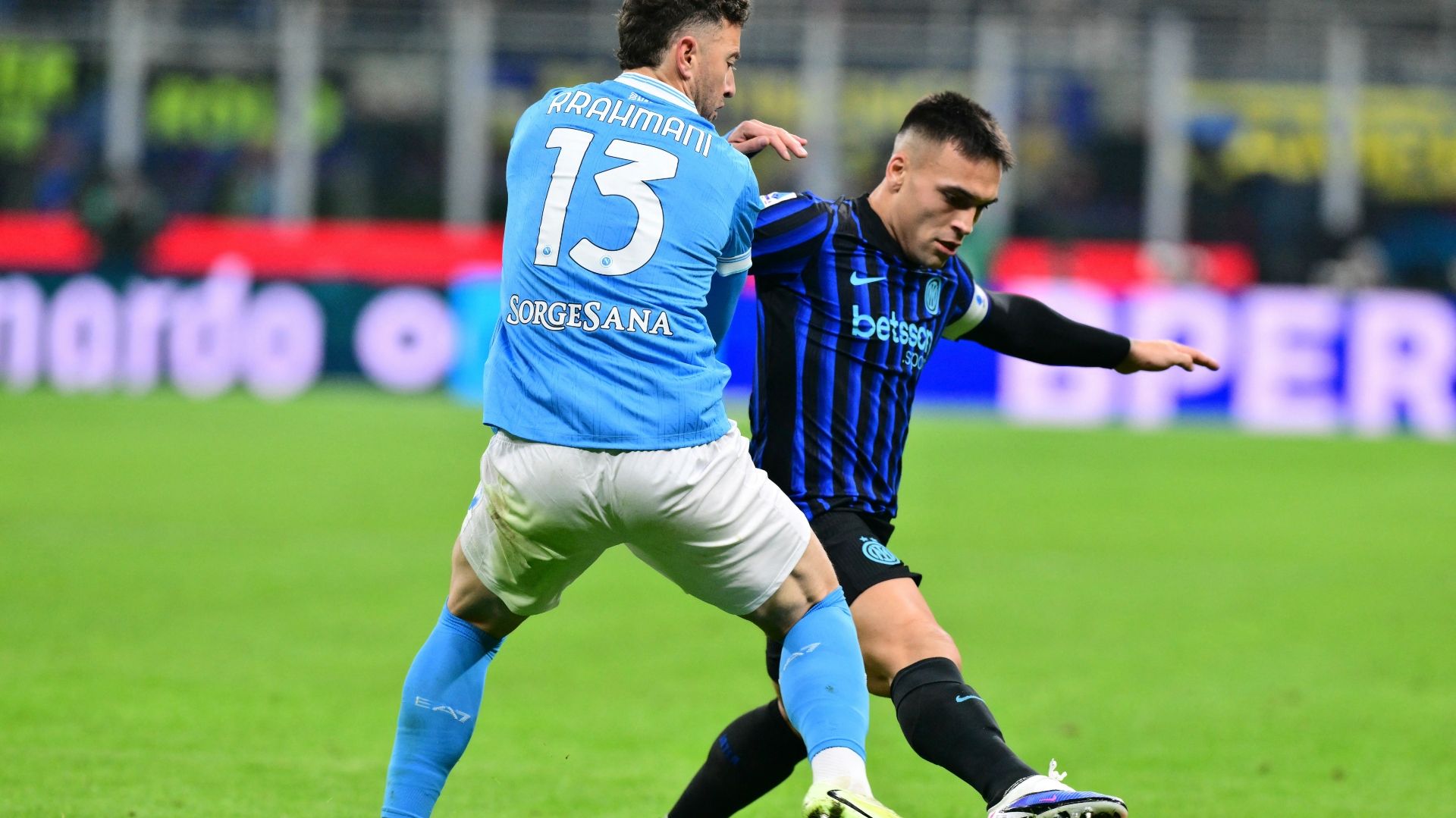 Lautaro Martinez Amir Rrahmani Inter Napoli
