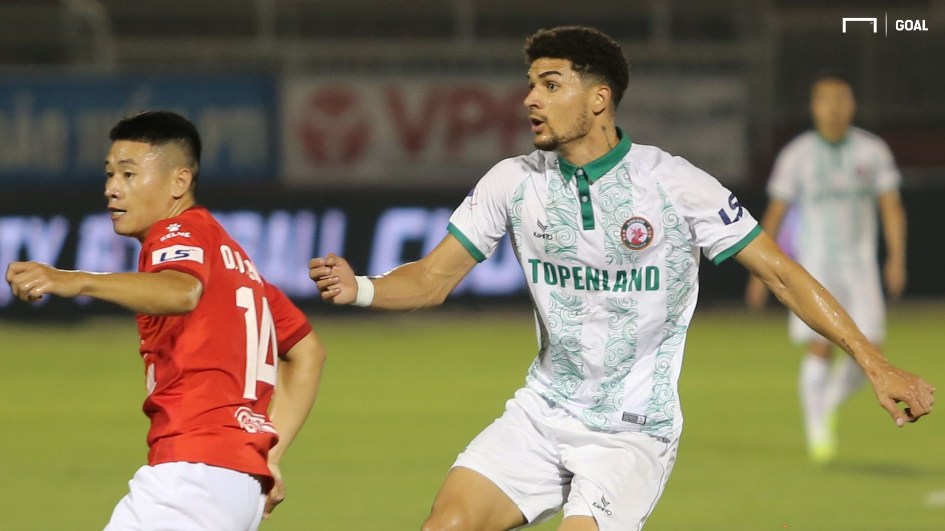 Do Van Thuan Hendrio Araujo Ho Chi Minh City HCMC TP.HCM vs Binh Dinh FC 2021 V.League