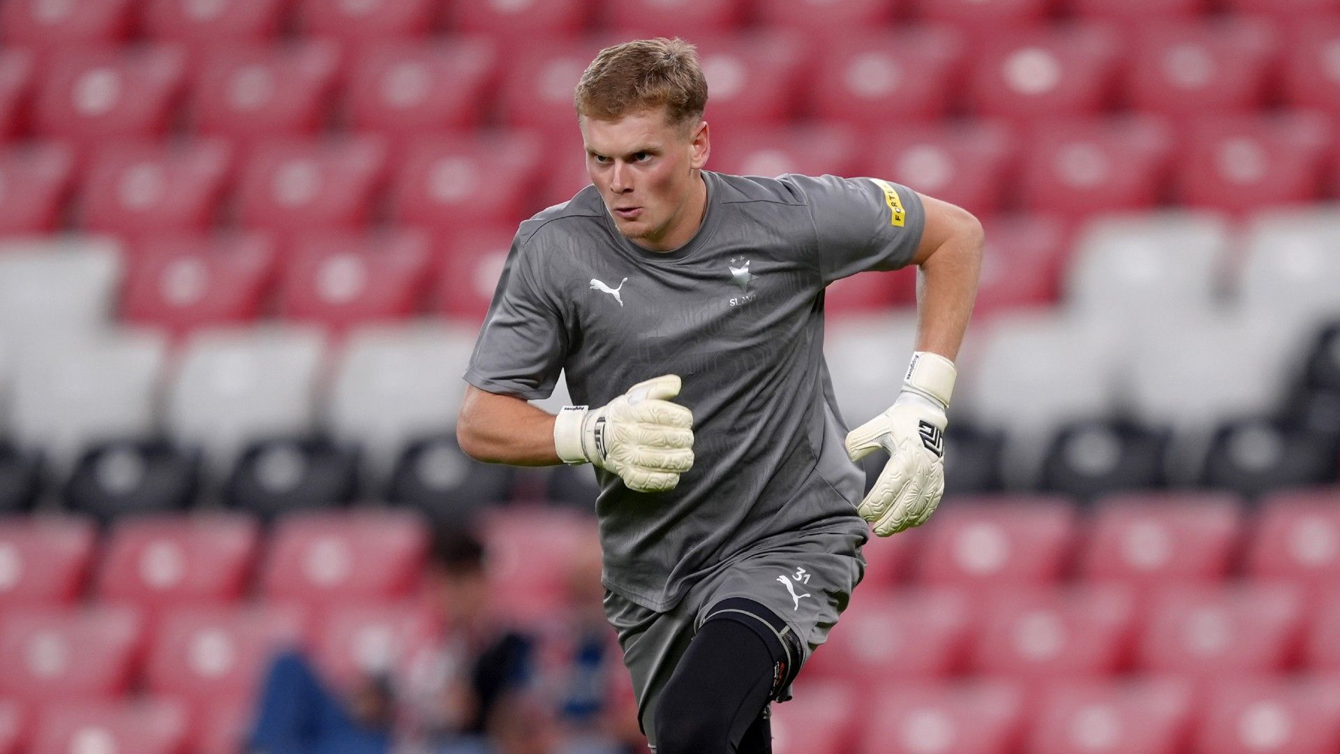 Antonin Kinsky-slavia praha-tottenham-transfer-202501