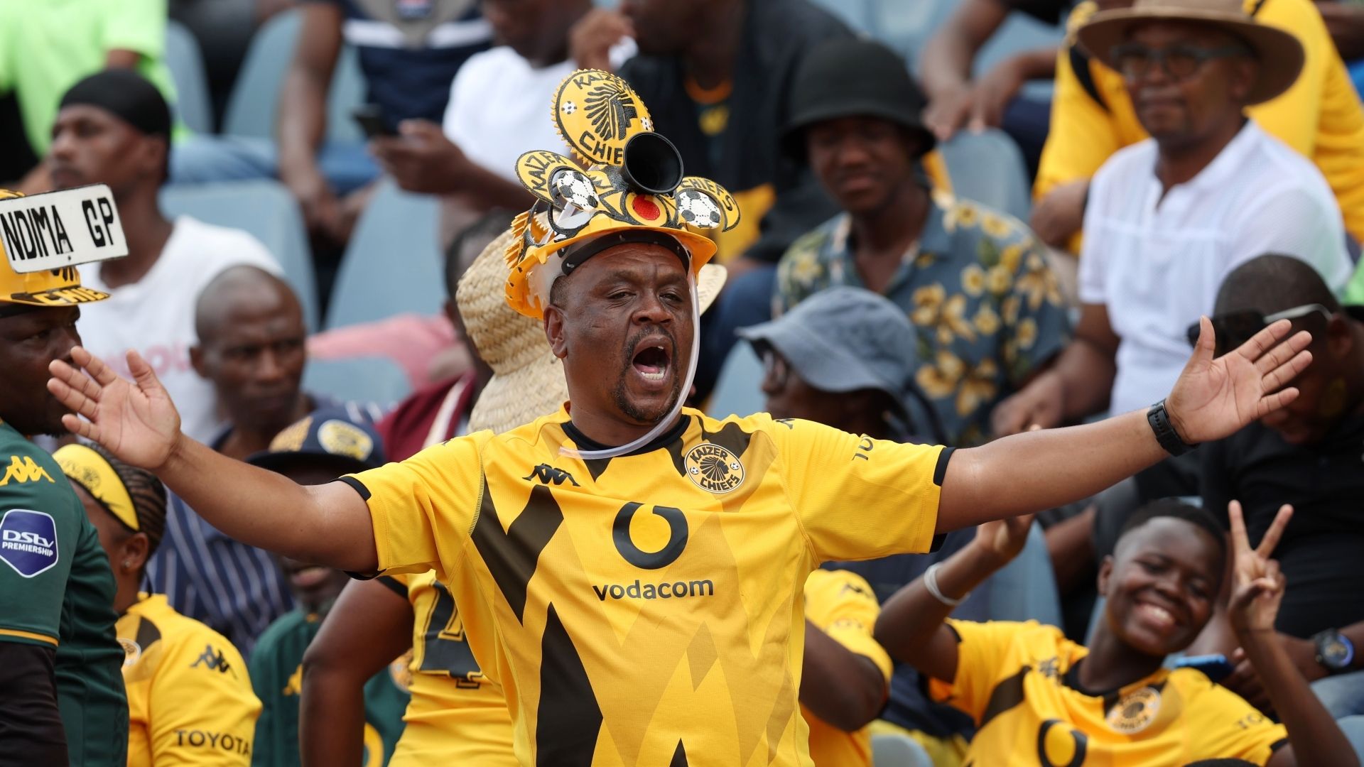 'Kaizer Chiefs want Magesi FC & Mamelodi Sundowns combined! The difference  between Nabi and Guardiola is the location - Castillo pass to Du Preez was  influenced by Messi' - Fans | Goal.com South Africa
