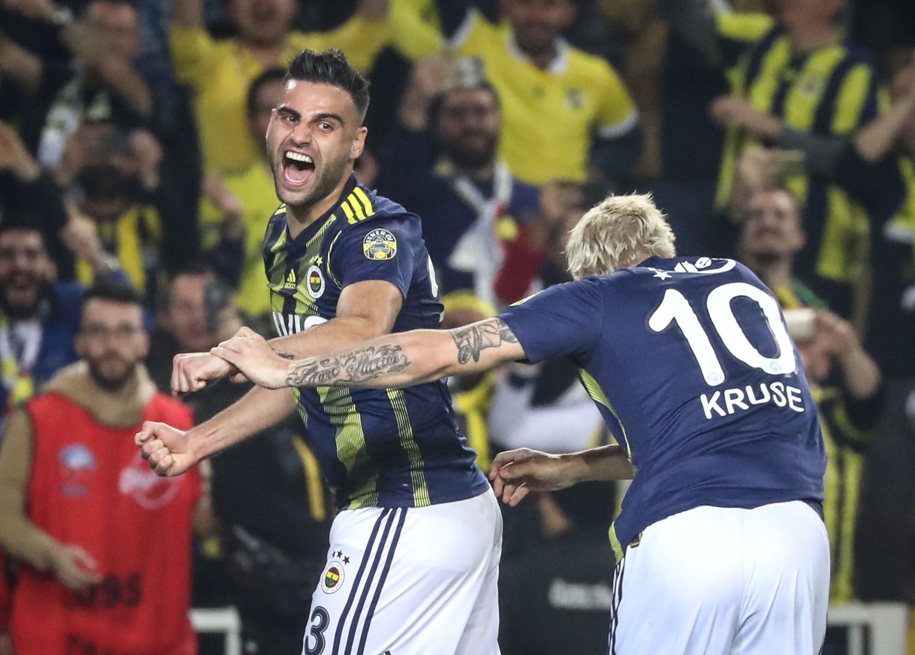 Deniz Turuc, Max Kruse, Fenerbahce v Besiktas 12222019