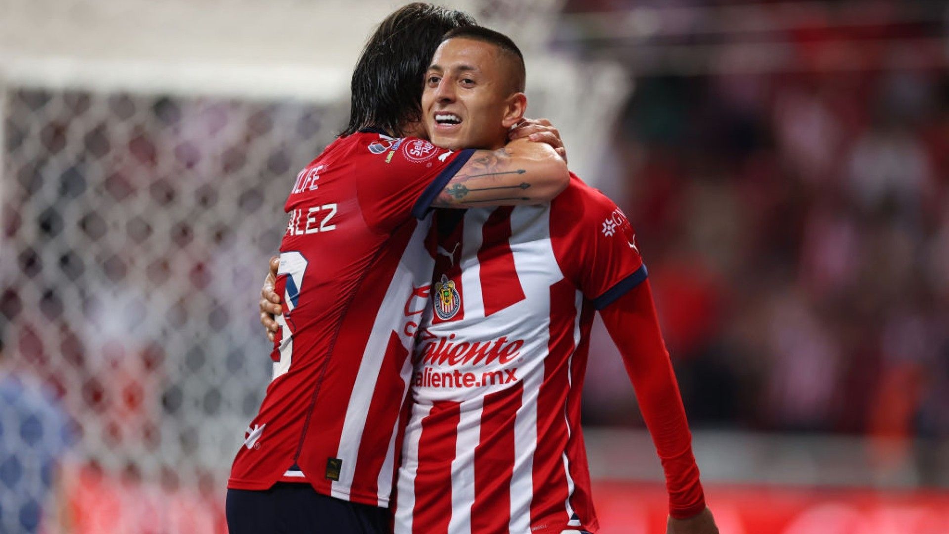 Roberto Alvarado Chivas Apertura 2023