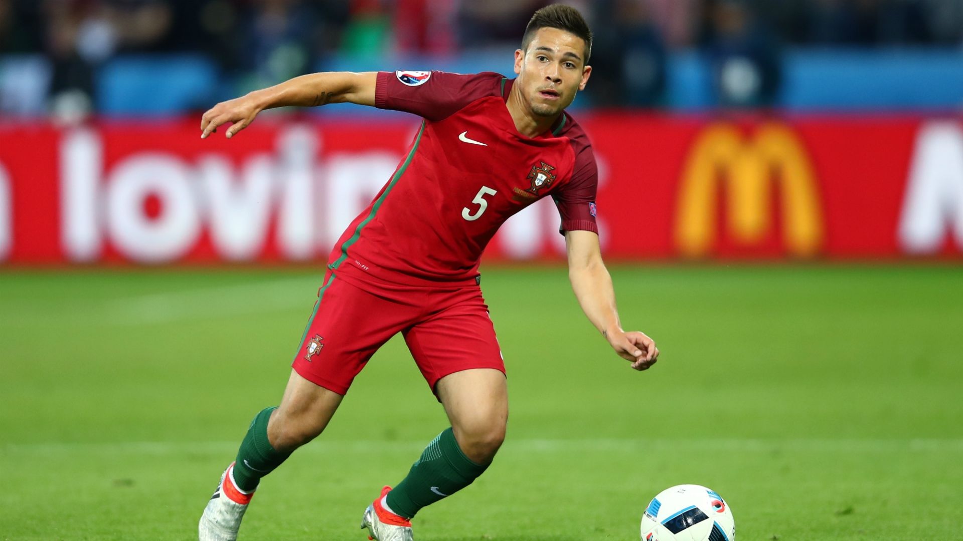 Raphael Guerreiro Portugal FC Lorient Borussia Dortmund