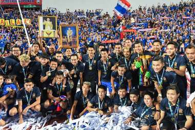 IN PICTURES : ช้างศึกแชมป์ซูซูกิ คัพ 2016