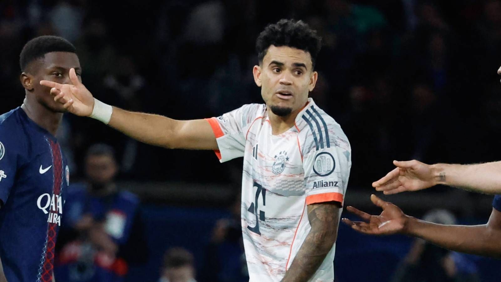 Luis Diaz Rote Karte