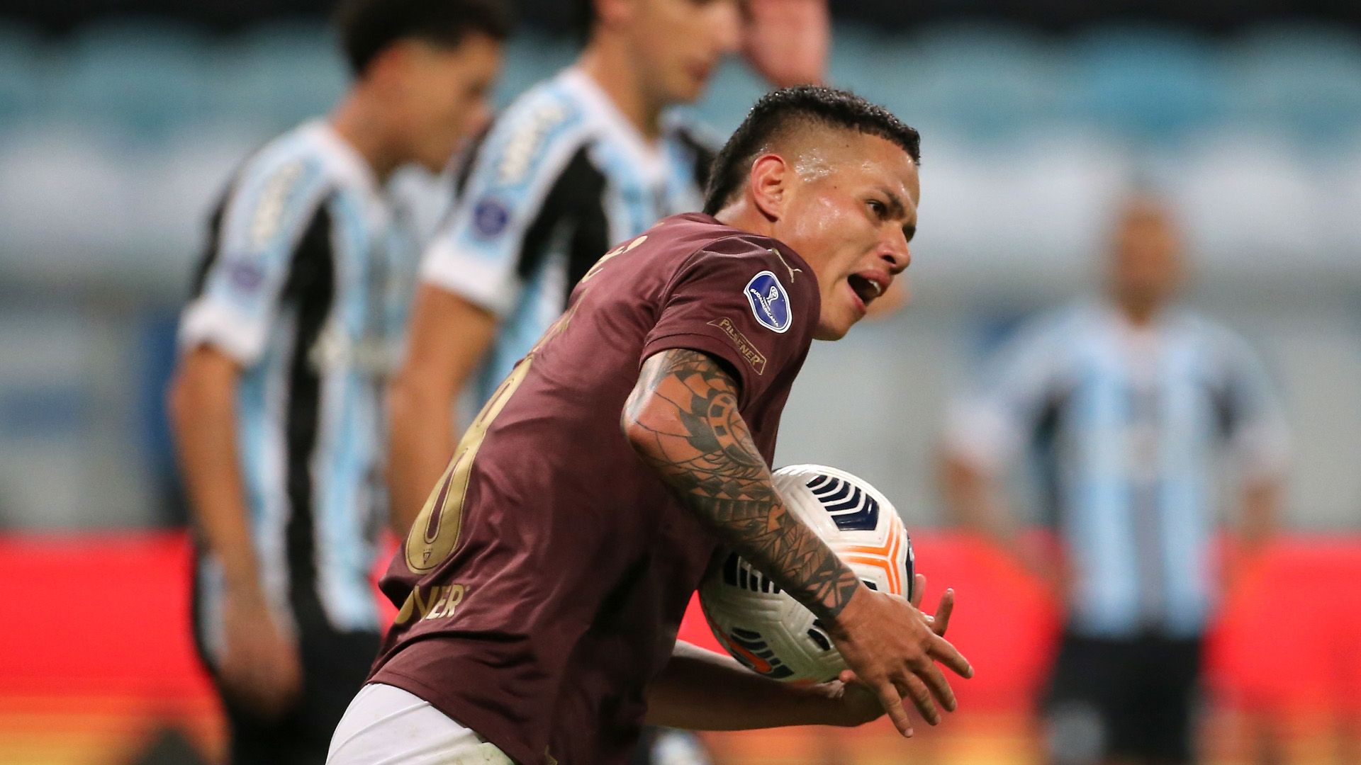 Alcívar comemora em Grêmio x LDU, oitavas da Sul-Americana, 20072021