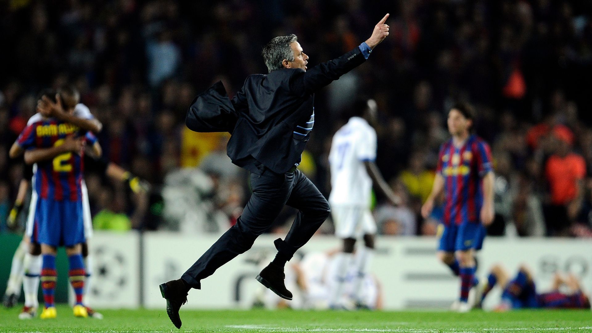 Jose Mourinho Inter celebration 
