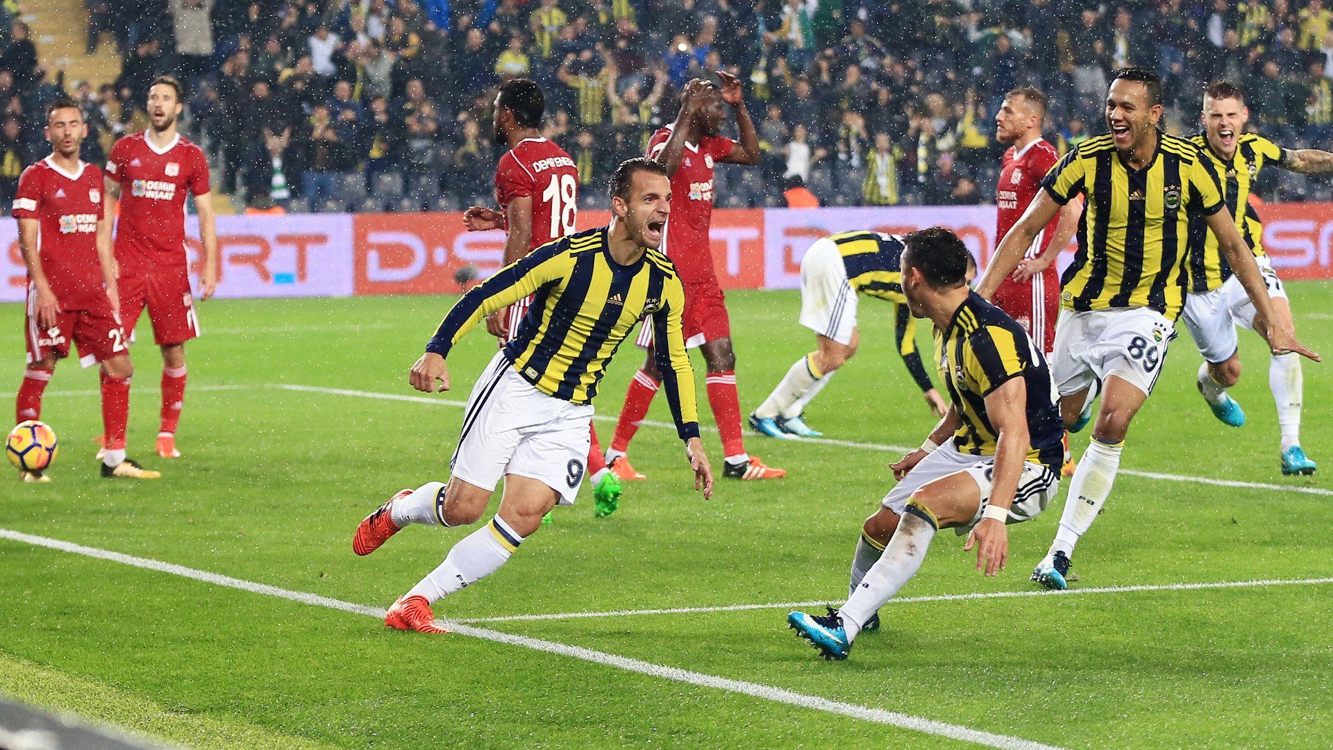 Roberto Soldado Fenerbahce Sivasspor TSL 11192017