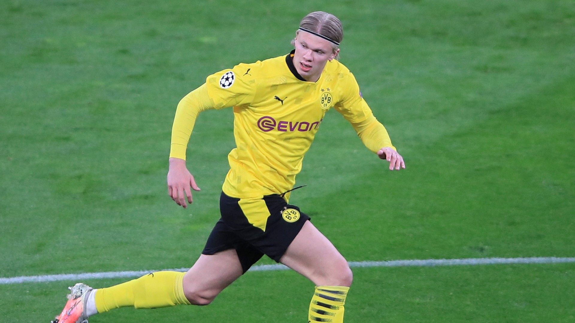 Erling Haaland Dortmund Manchester City