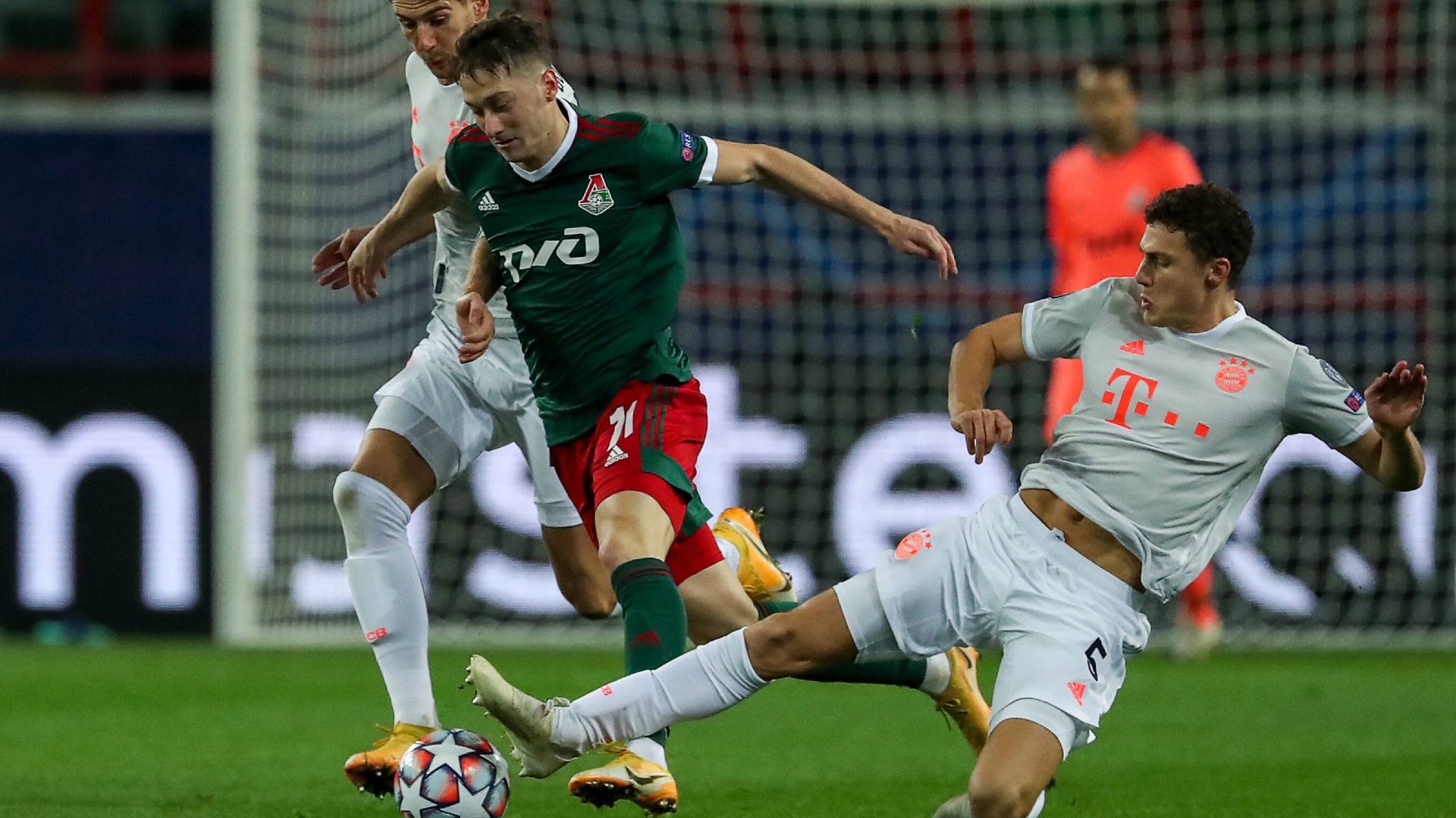 ONLY GERMANY Anton Miranchuk Benjamin Pavard Lok Moscow Bayern Munchen Champions League 27102020