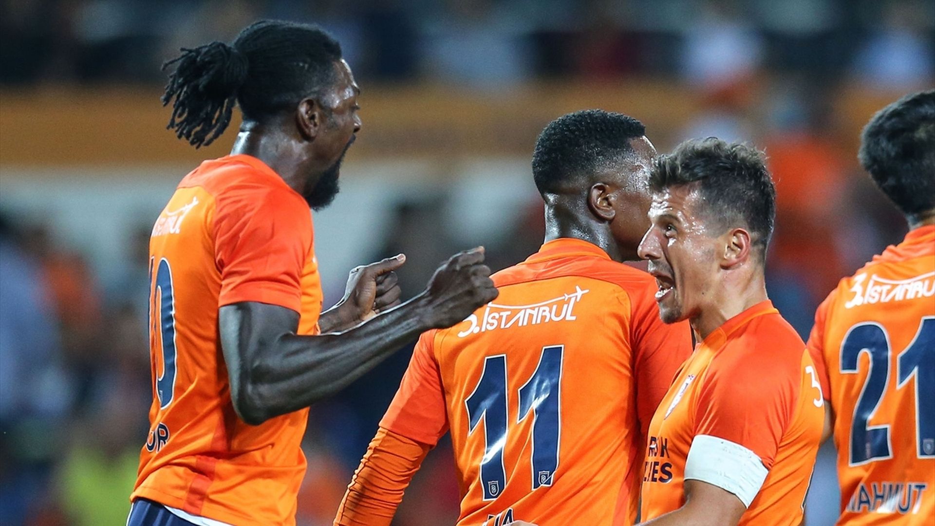 Adebayor Emre Belozoglu Elia Basaksehir 282017