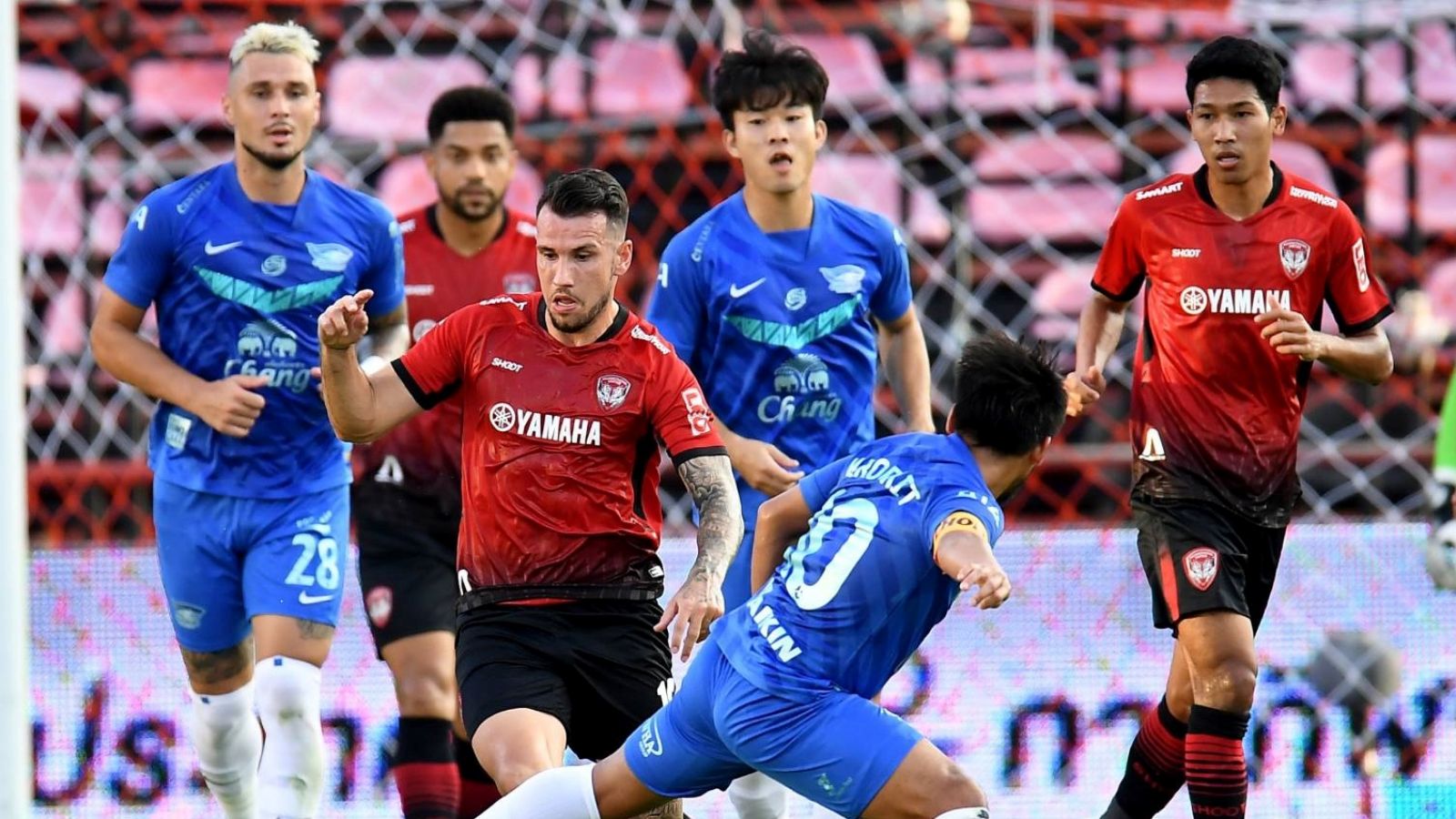 เมืองทอง ยูไนเต็ด - ชลบุรี : 2021