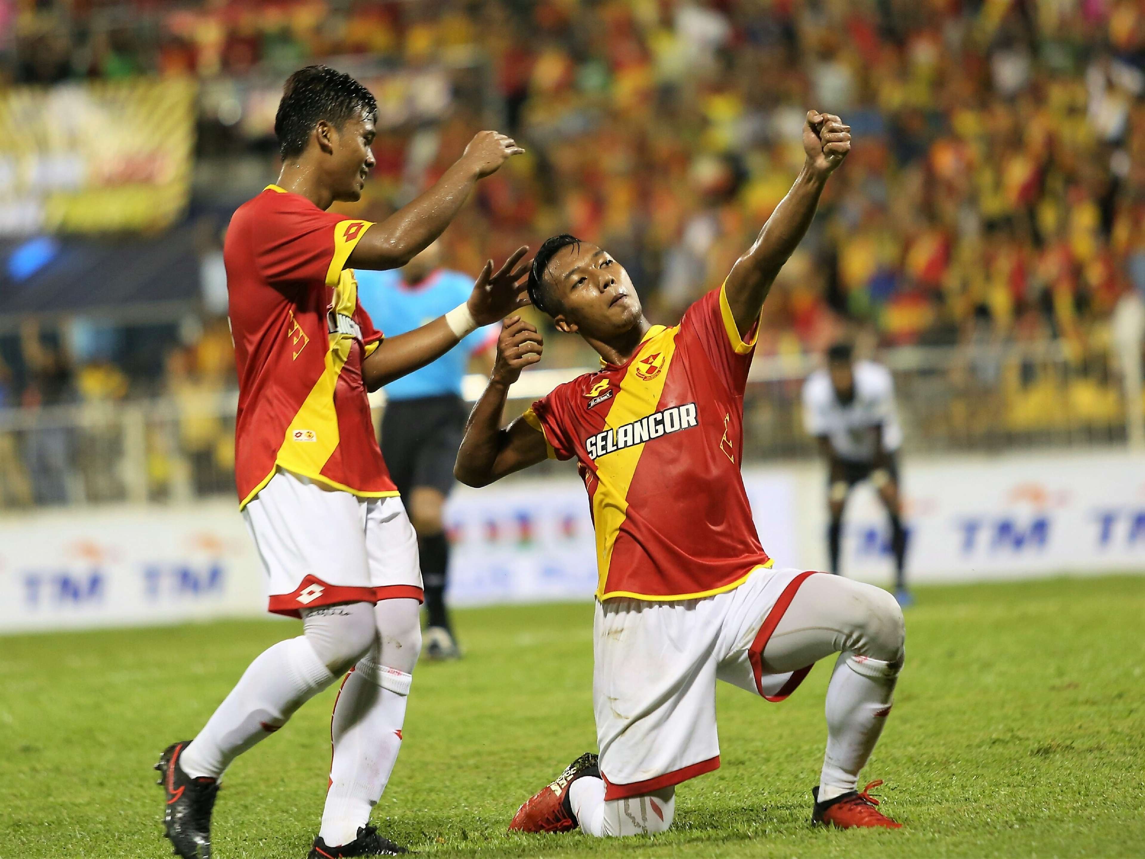 Adam Nor Azlin celebrates his goal against Pulau Pinang 21/1/2017