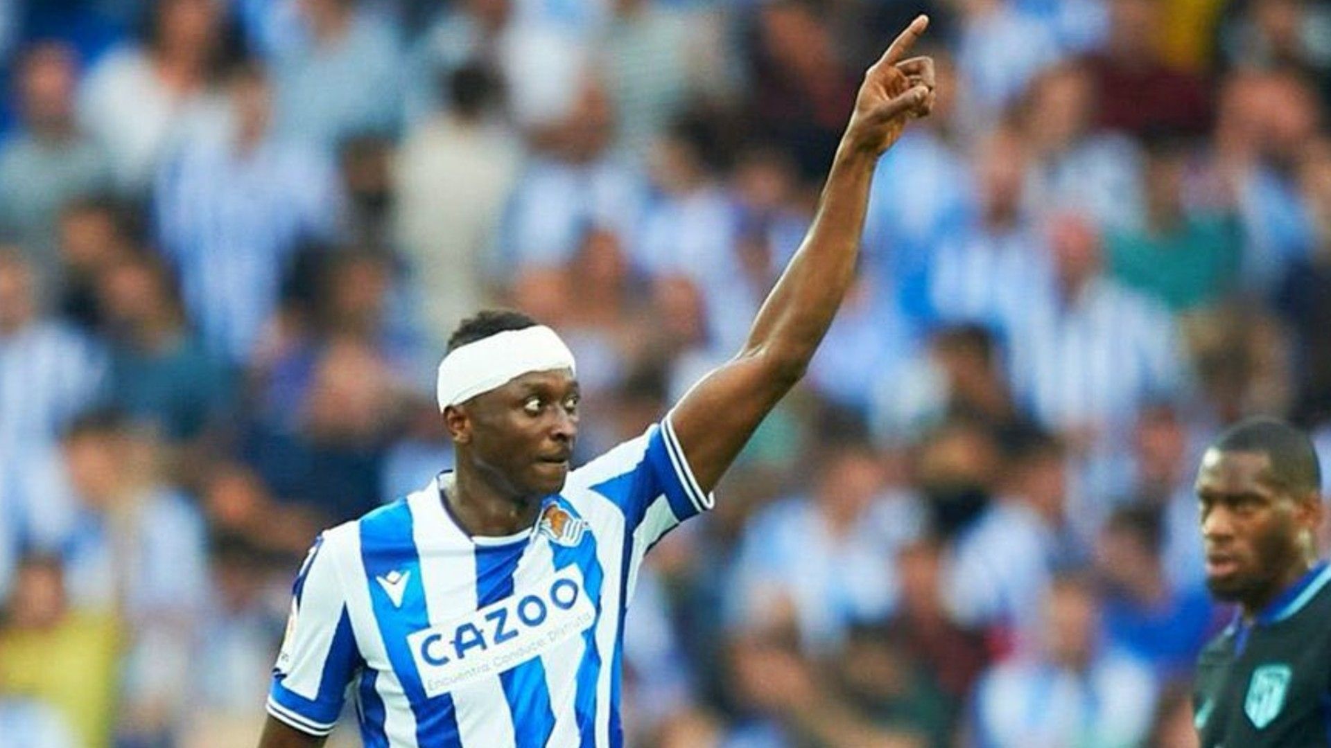  Umar Sadiq of Nigeria and Real Sociedad.