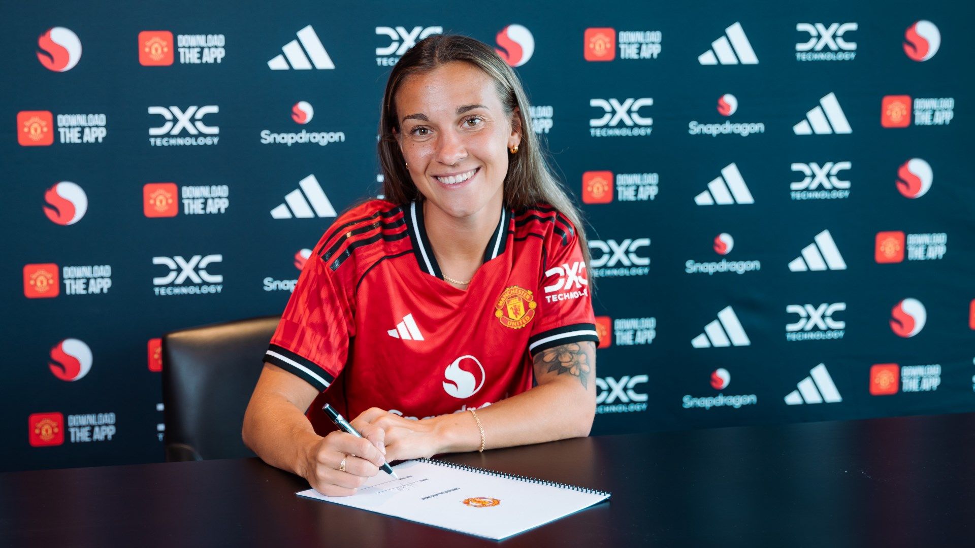 Julia Zigiotti Olme Man Utd unveiling 2025 