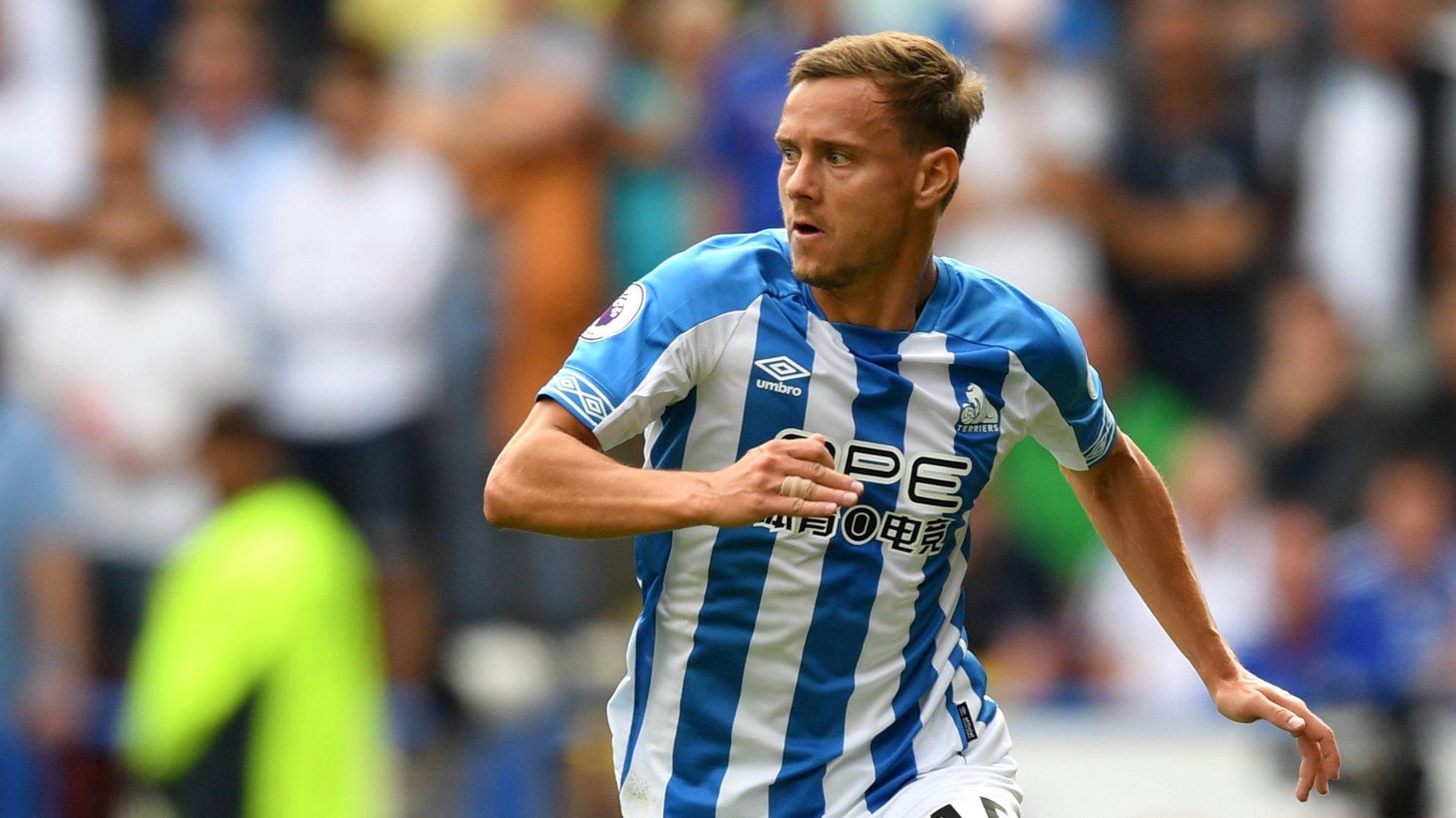 Chris Löwe - Huddersfield Town