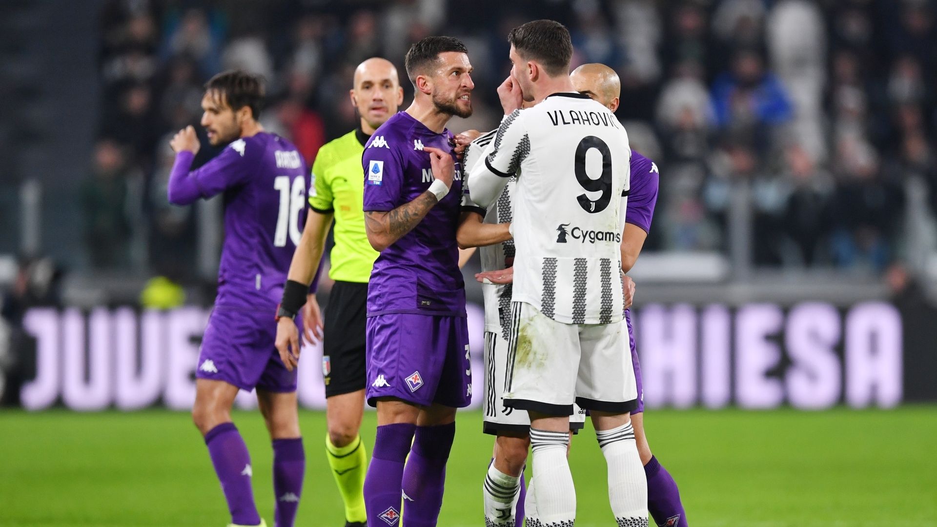 Vlahovic Biraghi Juventus Fiorentina