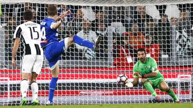 Gianluigi Buffon Juventus Lyon