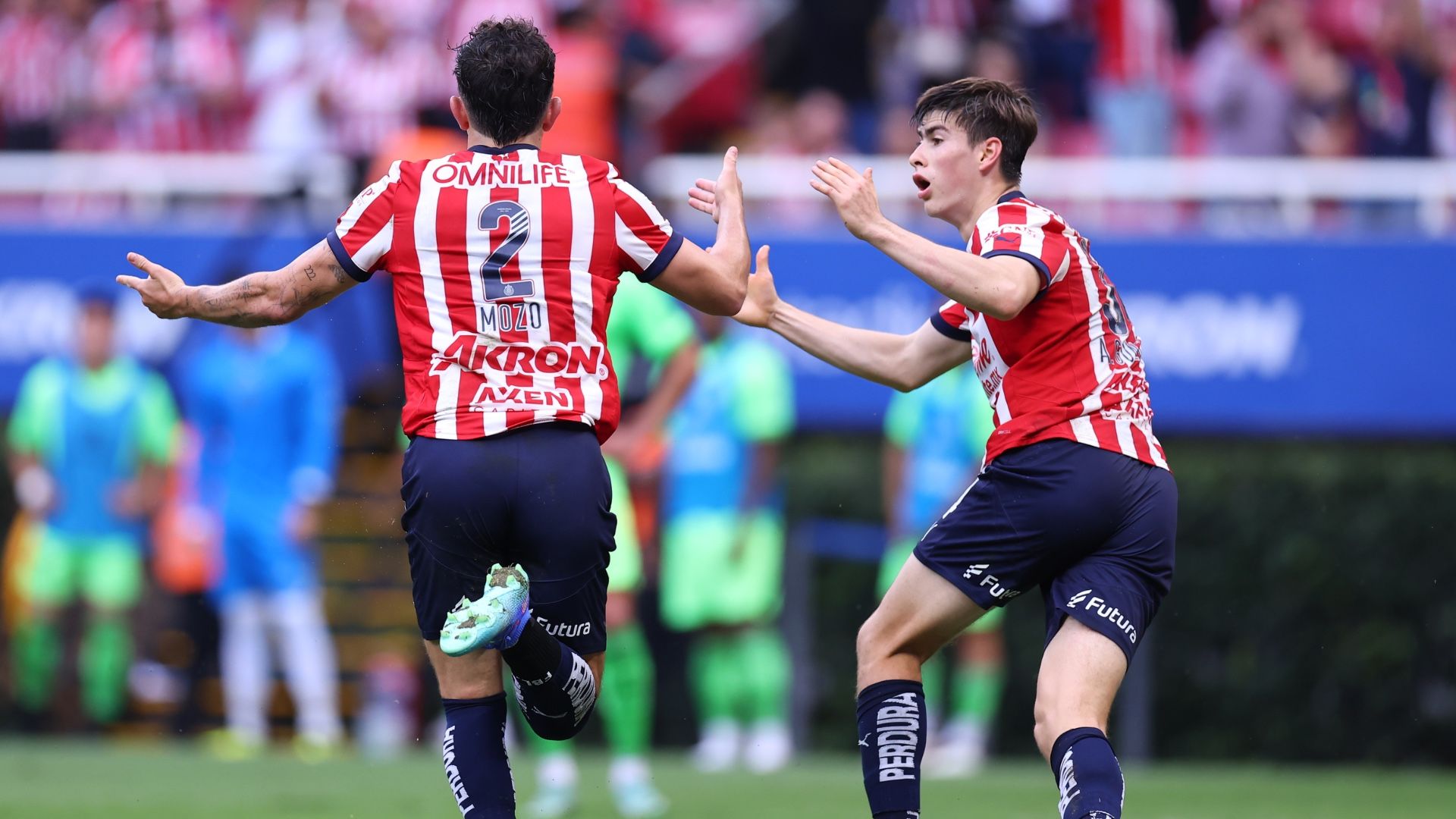 Armando González Alan Mozo Chivas Apertura 2024