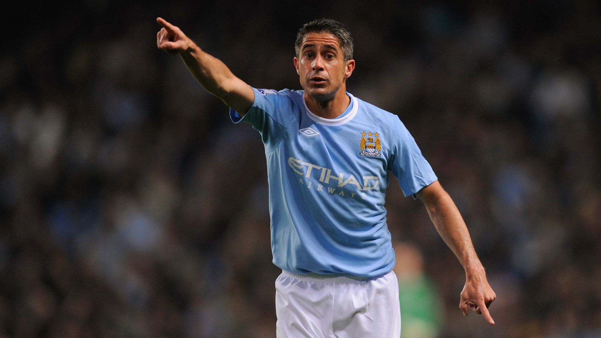Sylvinho Manchester City