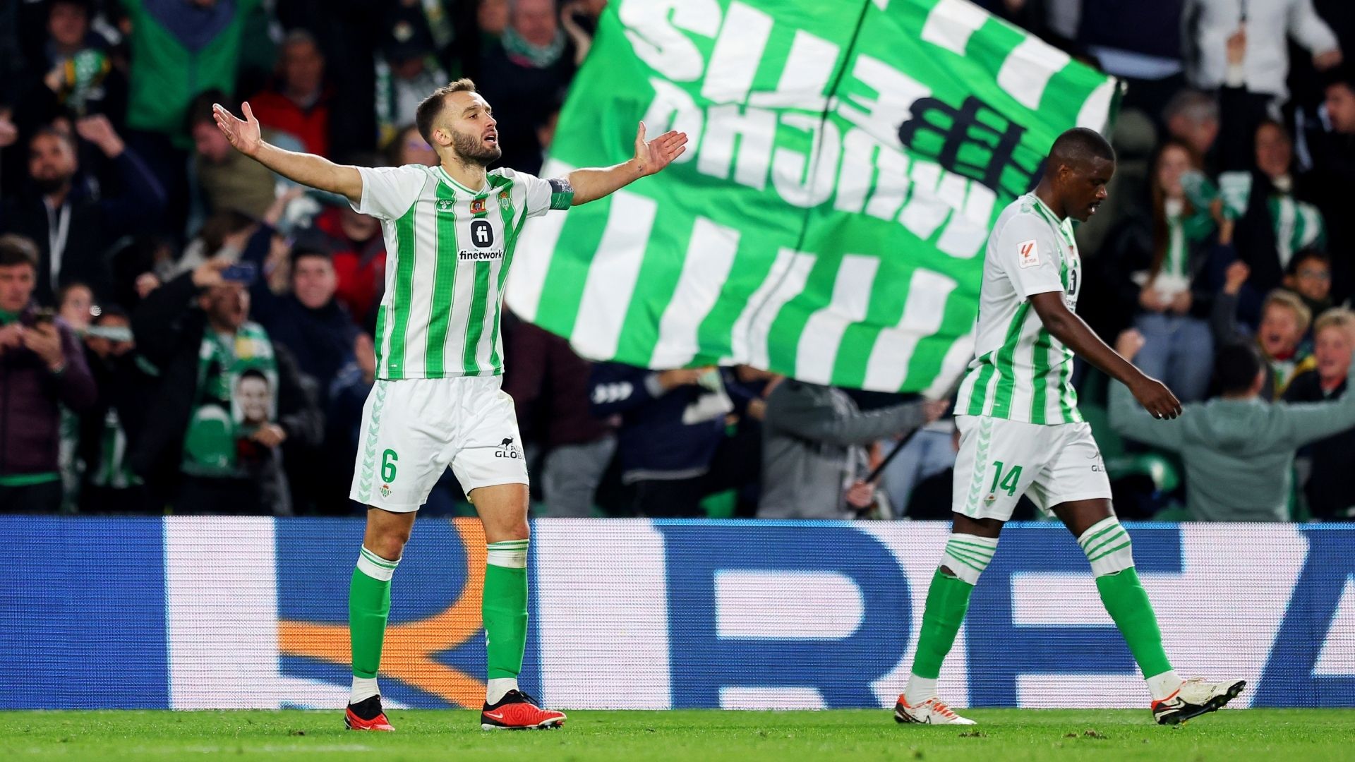 Pezzella Betis LaLiga 2023-24