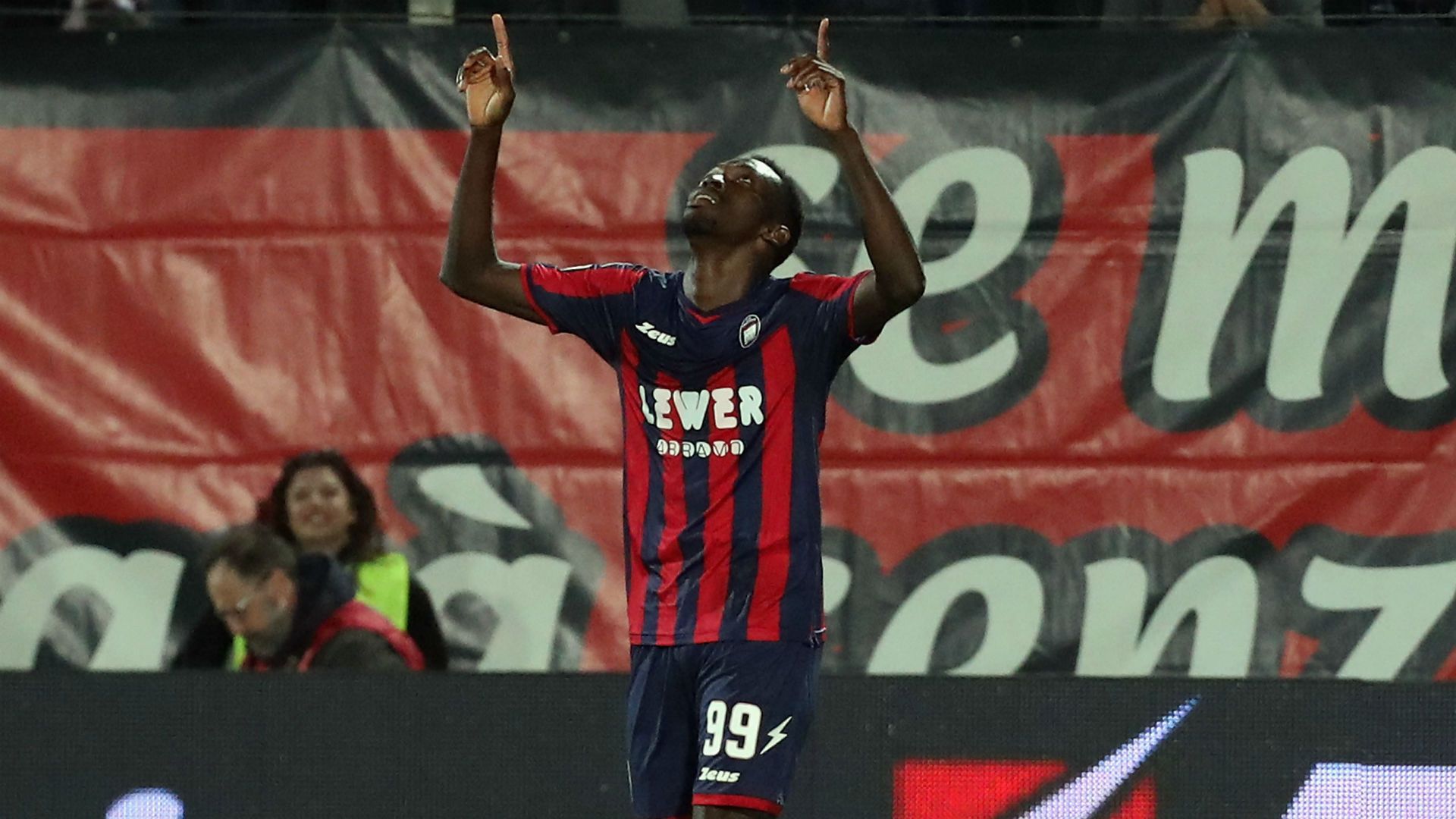 Simy Crotone Juventus Serie A