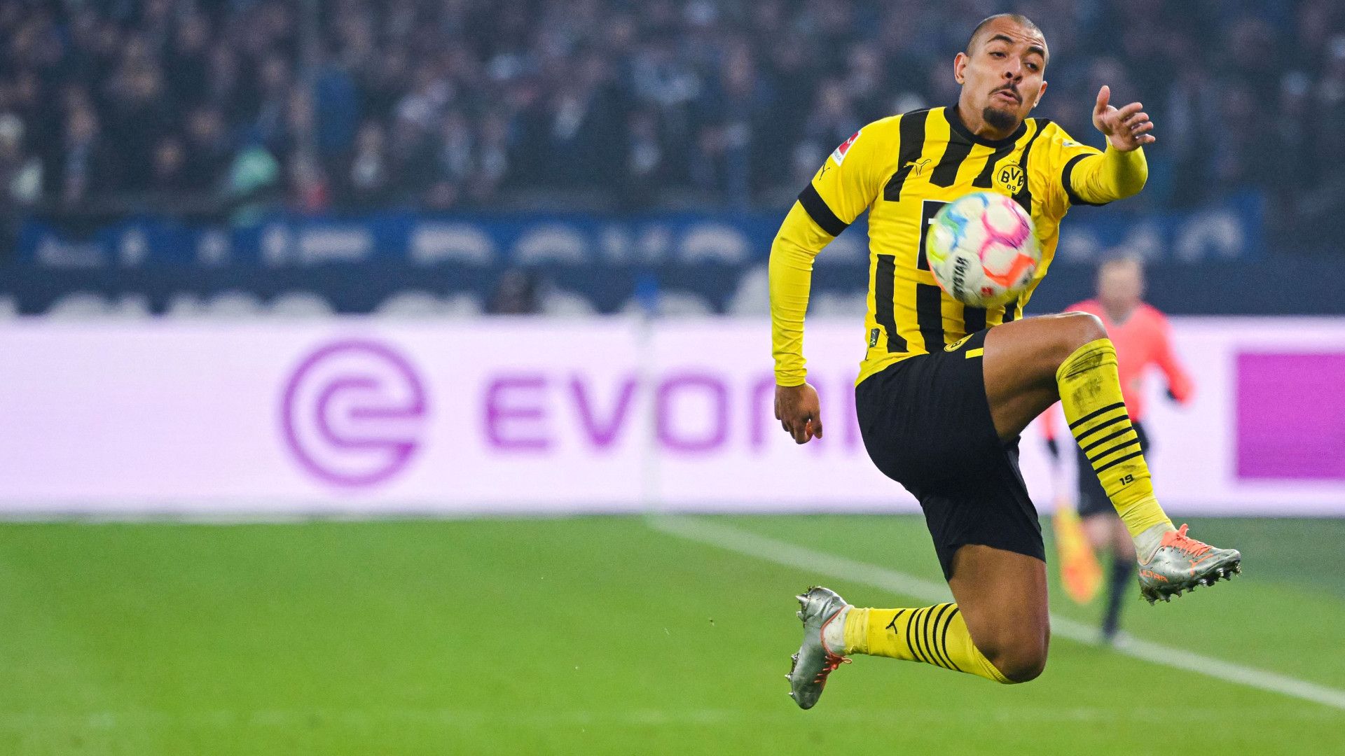 DONYELL MALEN BORUSSIA DORTMUND BUNDESLIGA 11032023