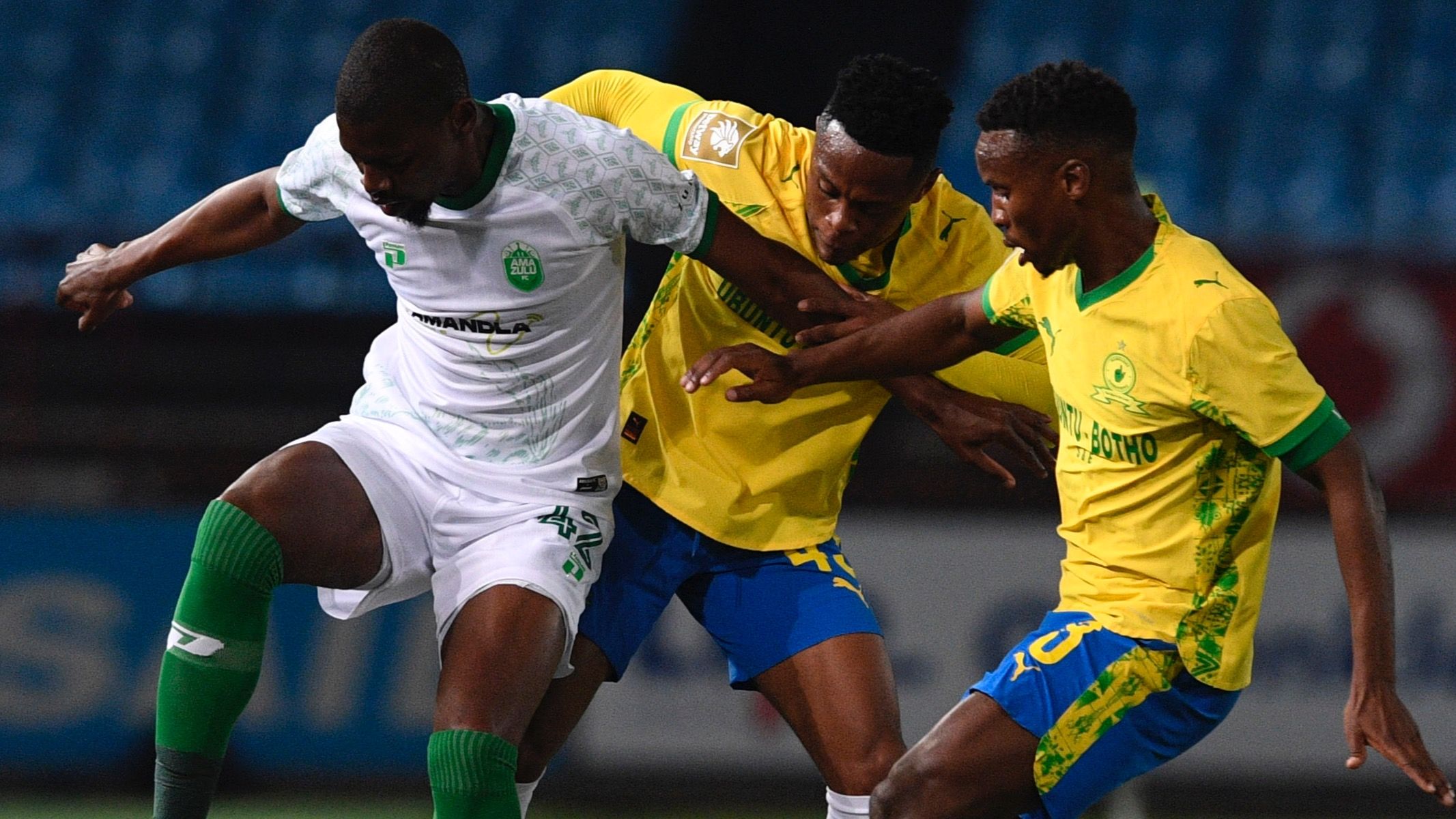 Kutlwano Letlhaku and Themba Zwane of Mamelodi Sundowns